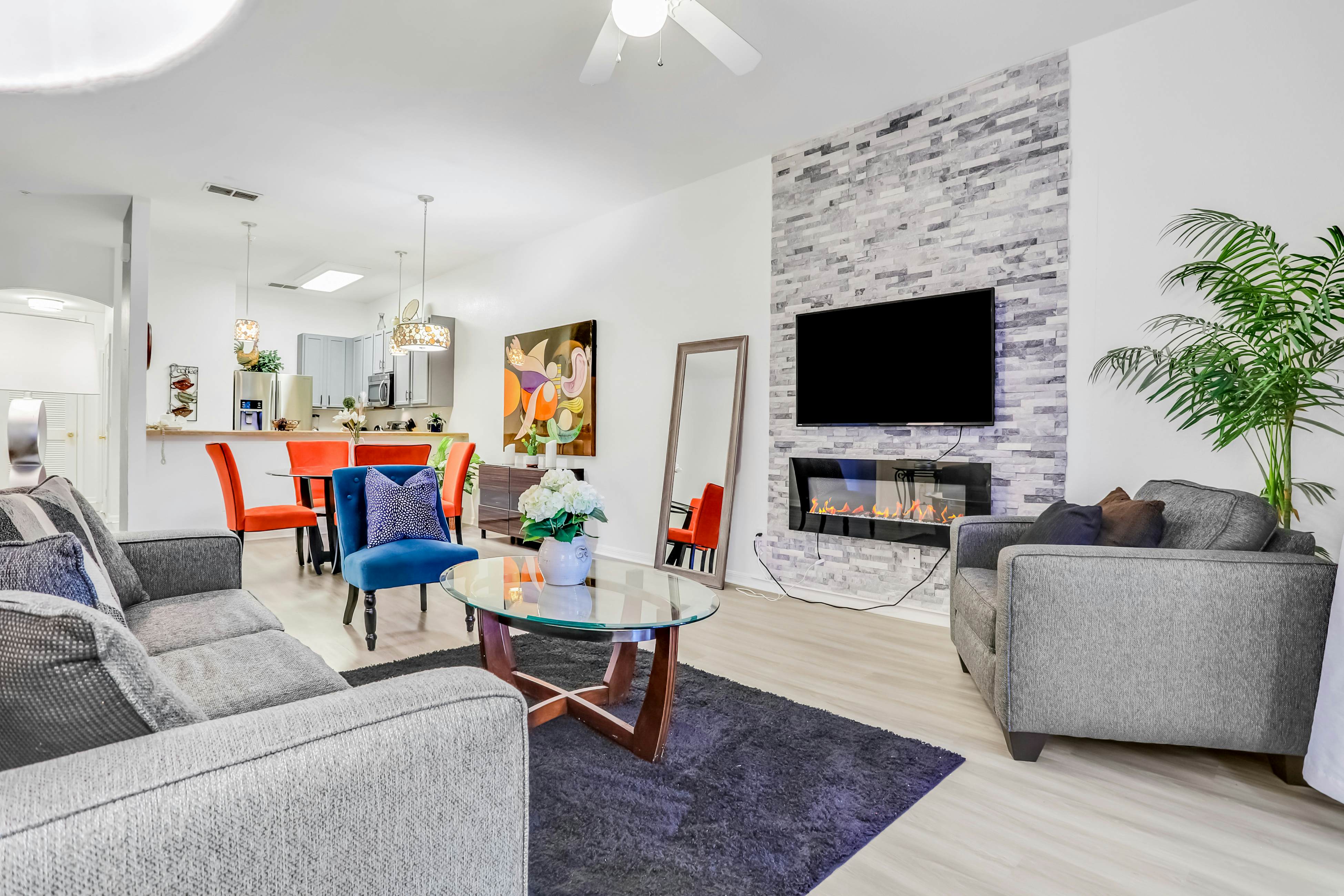 Condo w/ shared pools, fitness center - near Old Lake Davenport & Disney