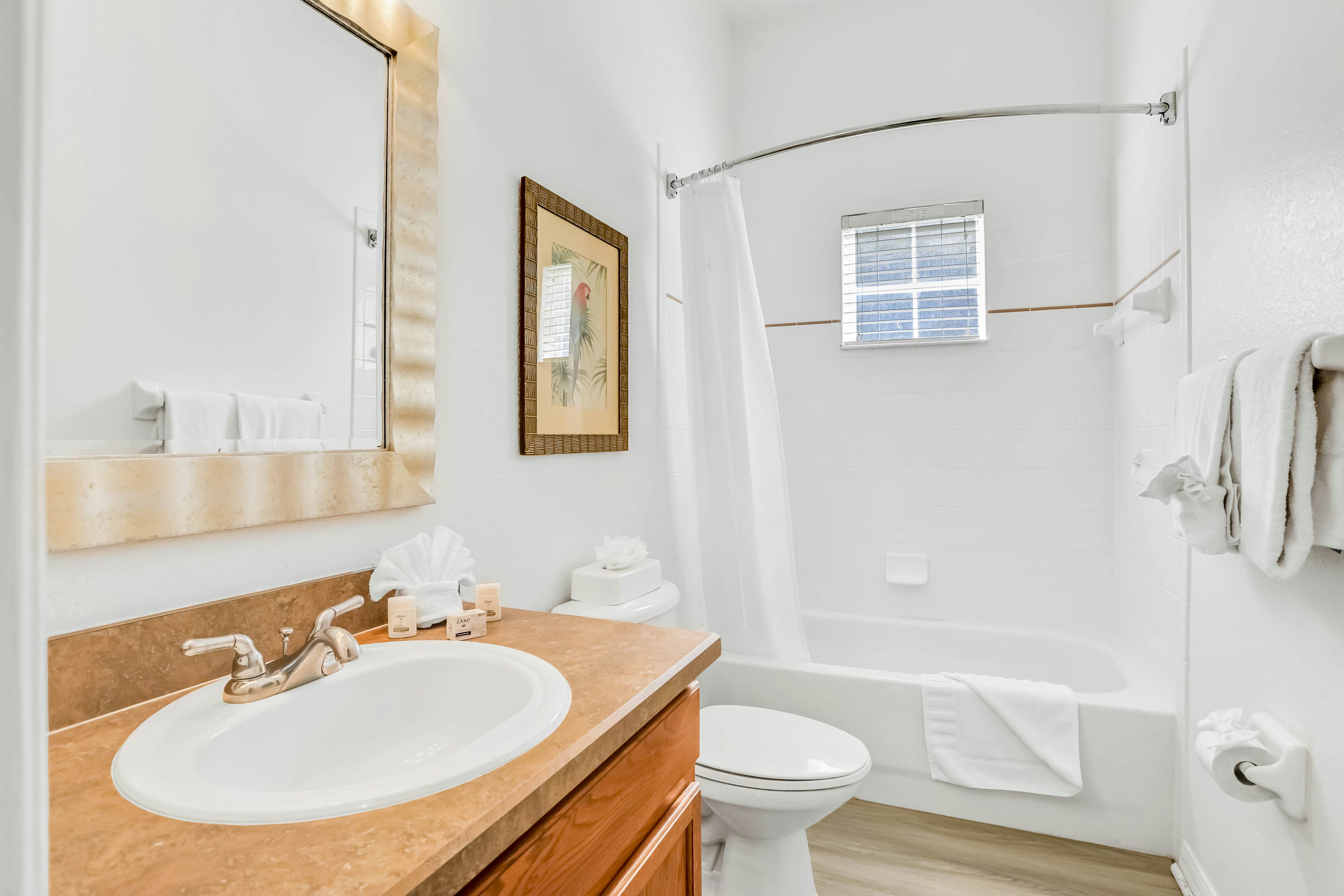 Condo w/ shared pools, fitness center - near Old Lake Davenport & Disney