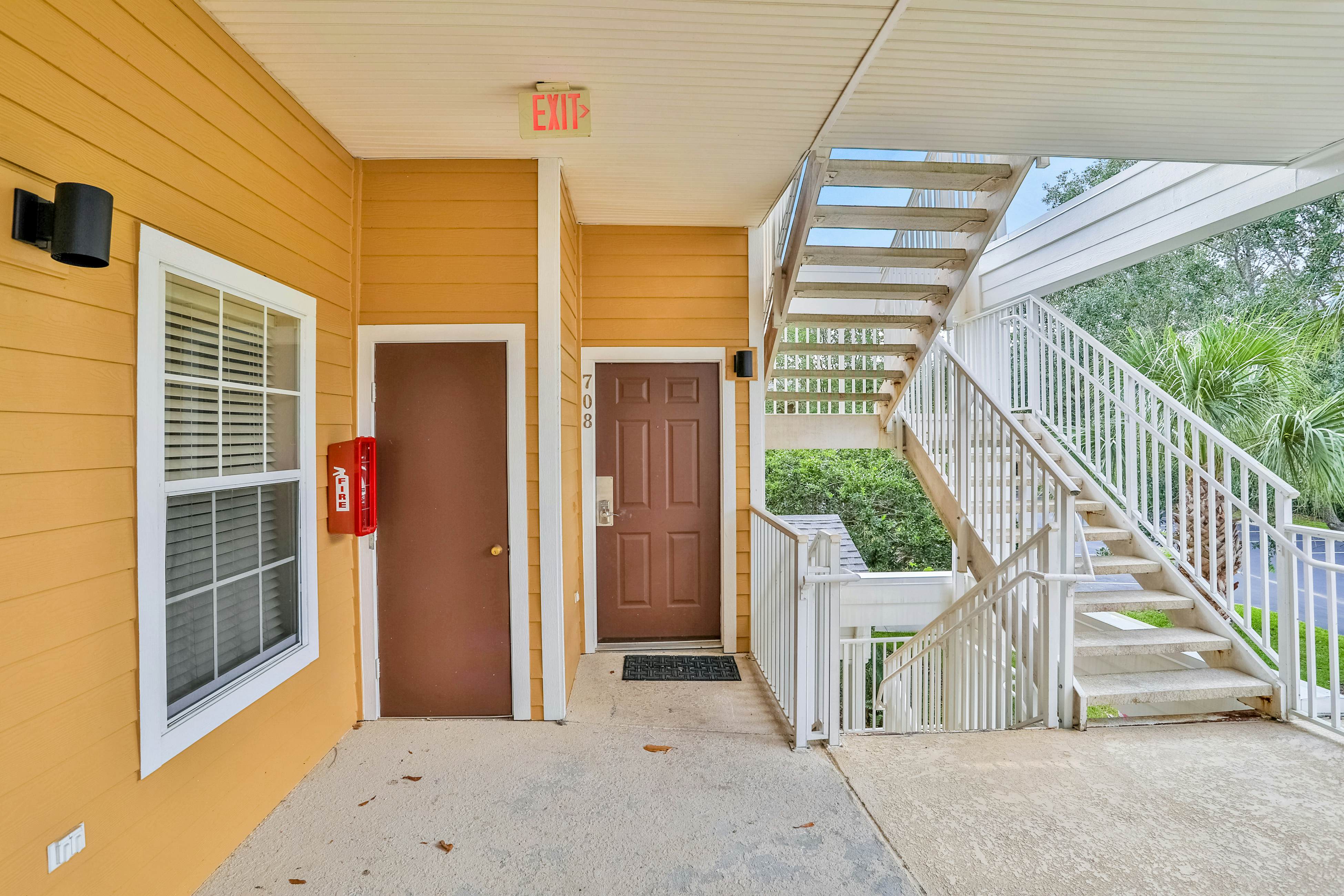 Condo w/ shared pools, fitness center - near Old Lake Davenport & Disney