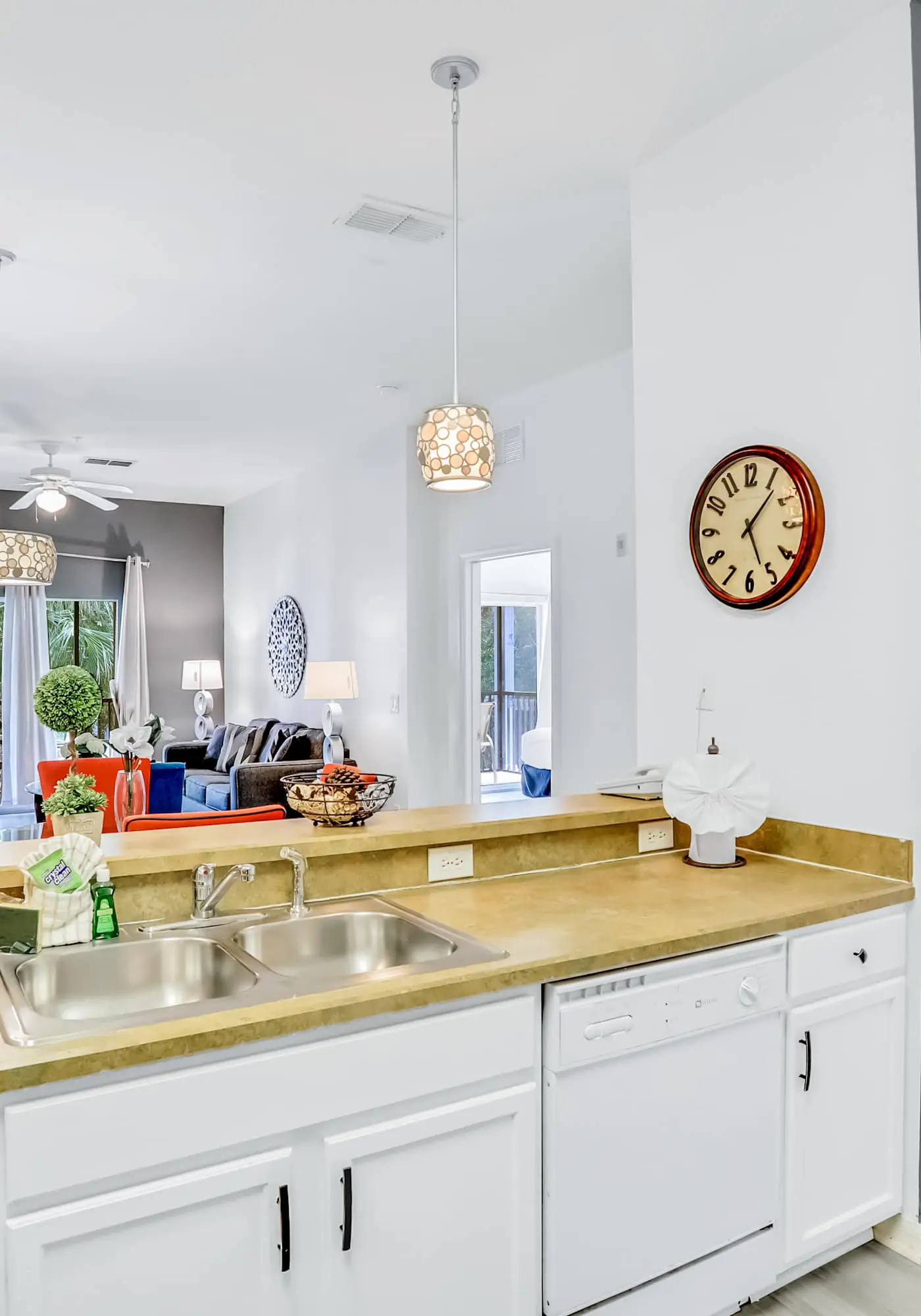 Condo w/ shared pools, fitness center - near Old Lake Davenport & Disney