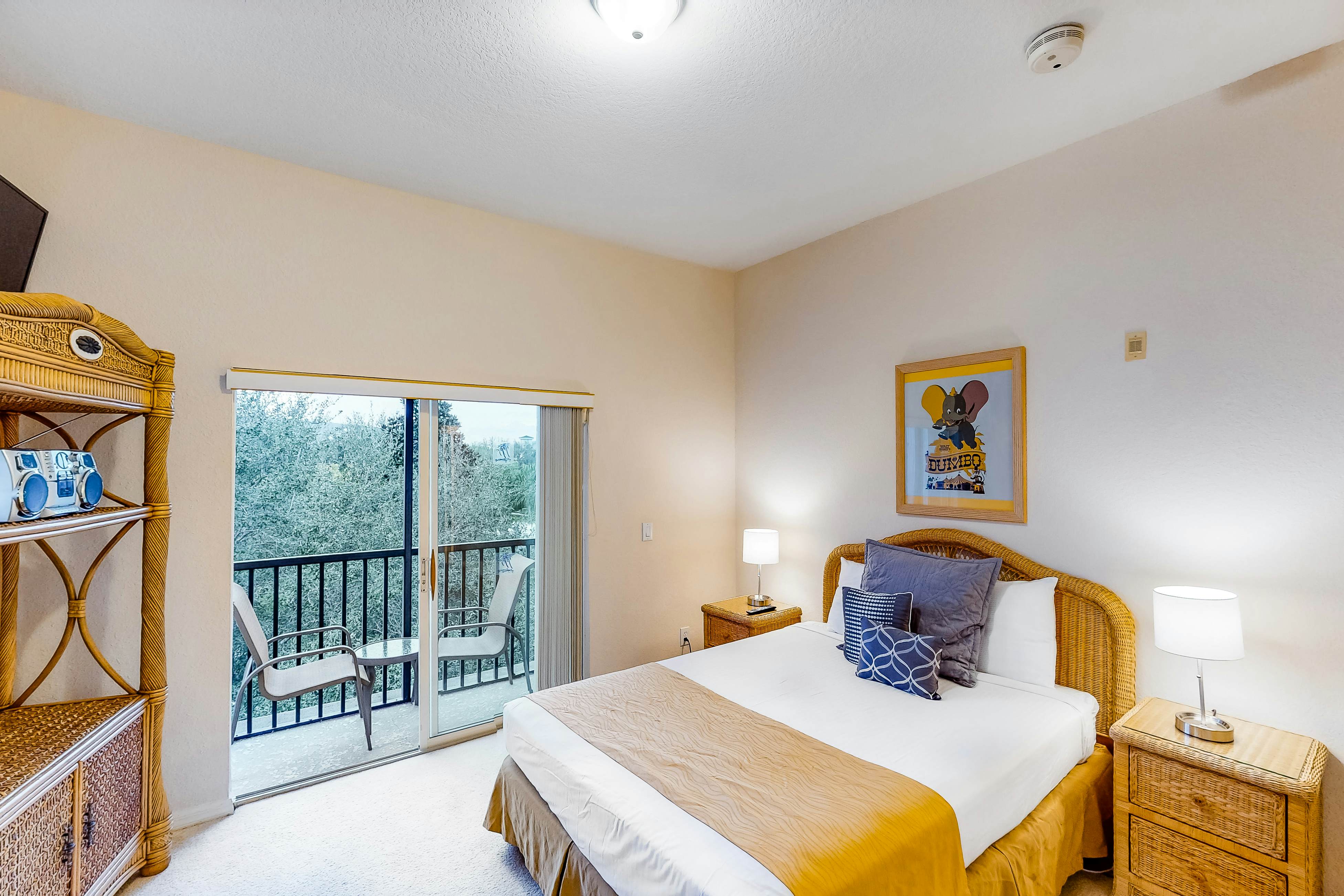 Family-friendly condo w/ shared pools, WiFi, central AC, & private washer/dryer