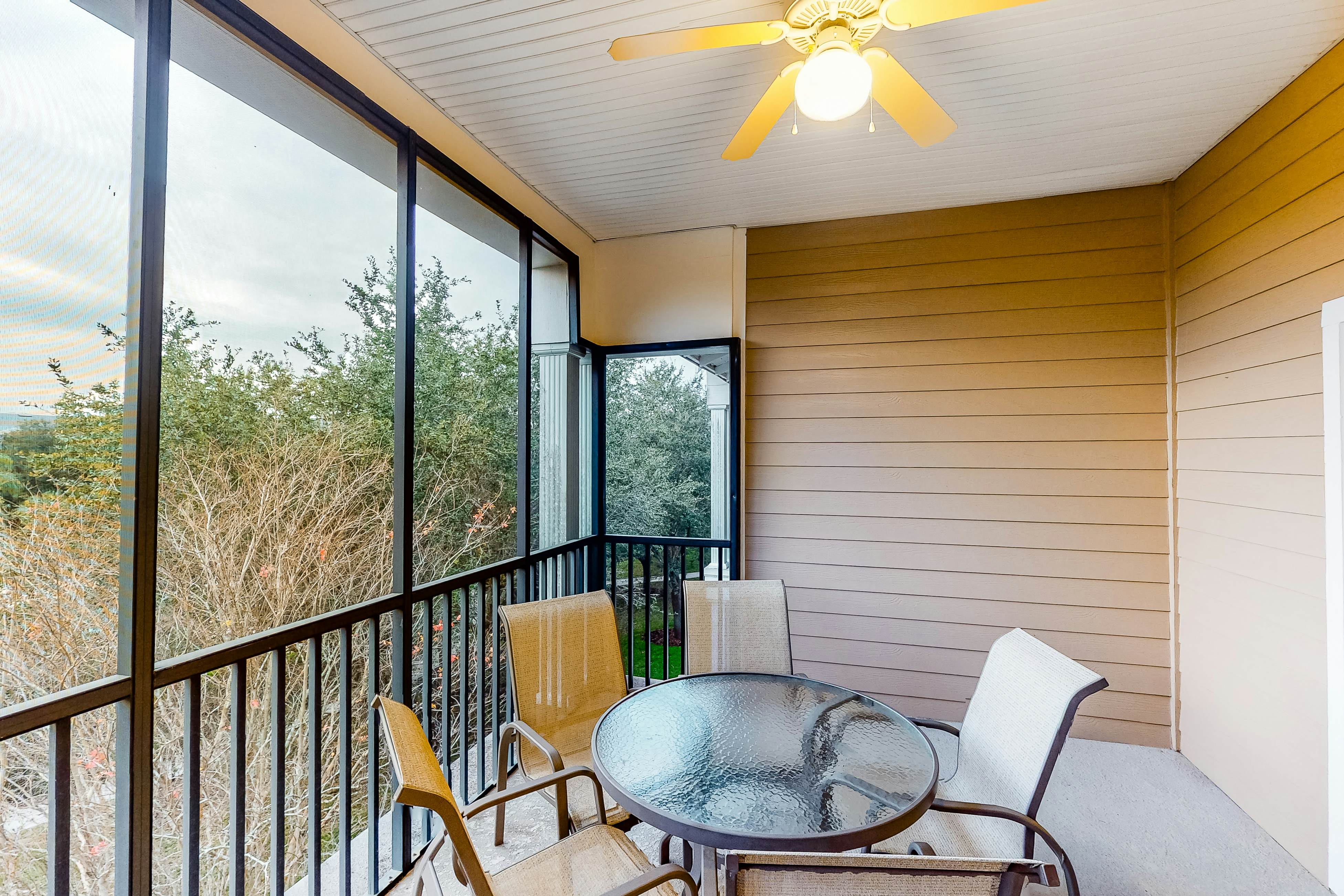 Family-friendly condo w/ shared pools, WiFi, central AC, & private washer/dryer