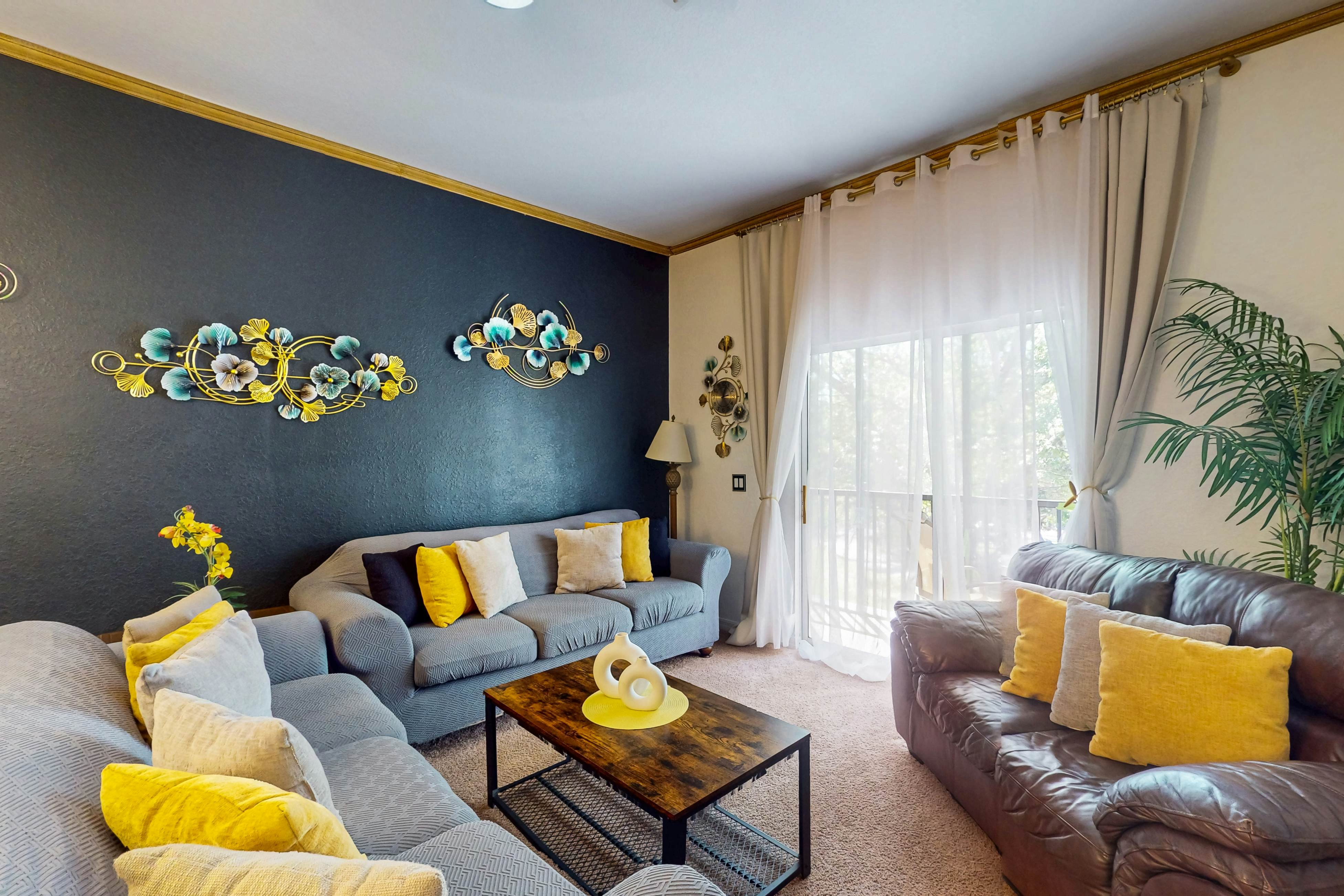 Lake View Condo w/Private Balcony