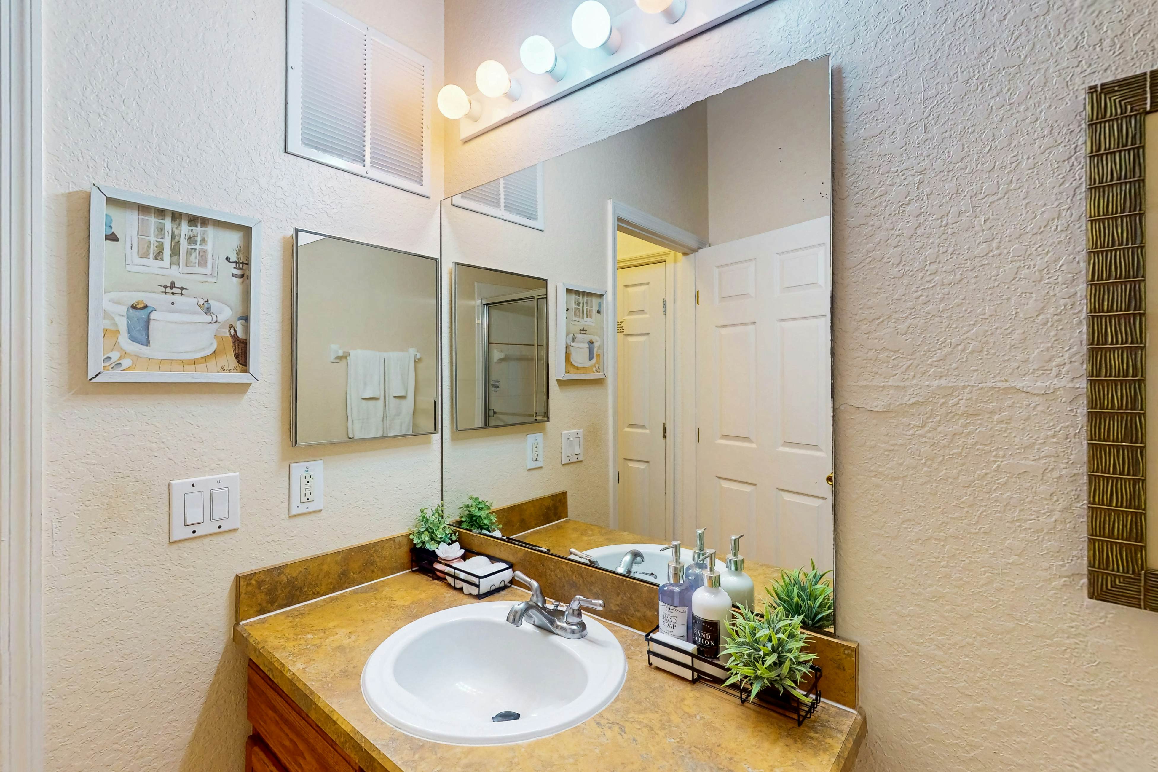 Lake View Condo w/Private Balcony