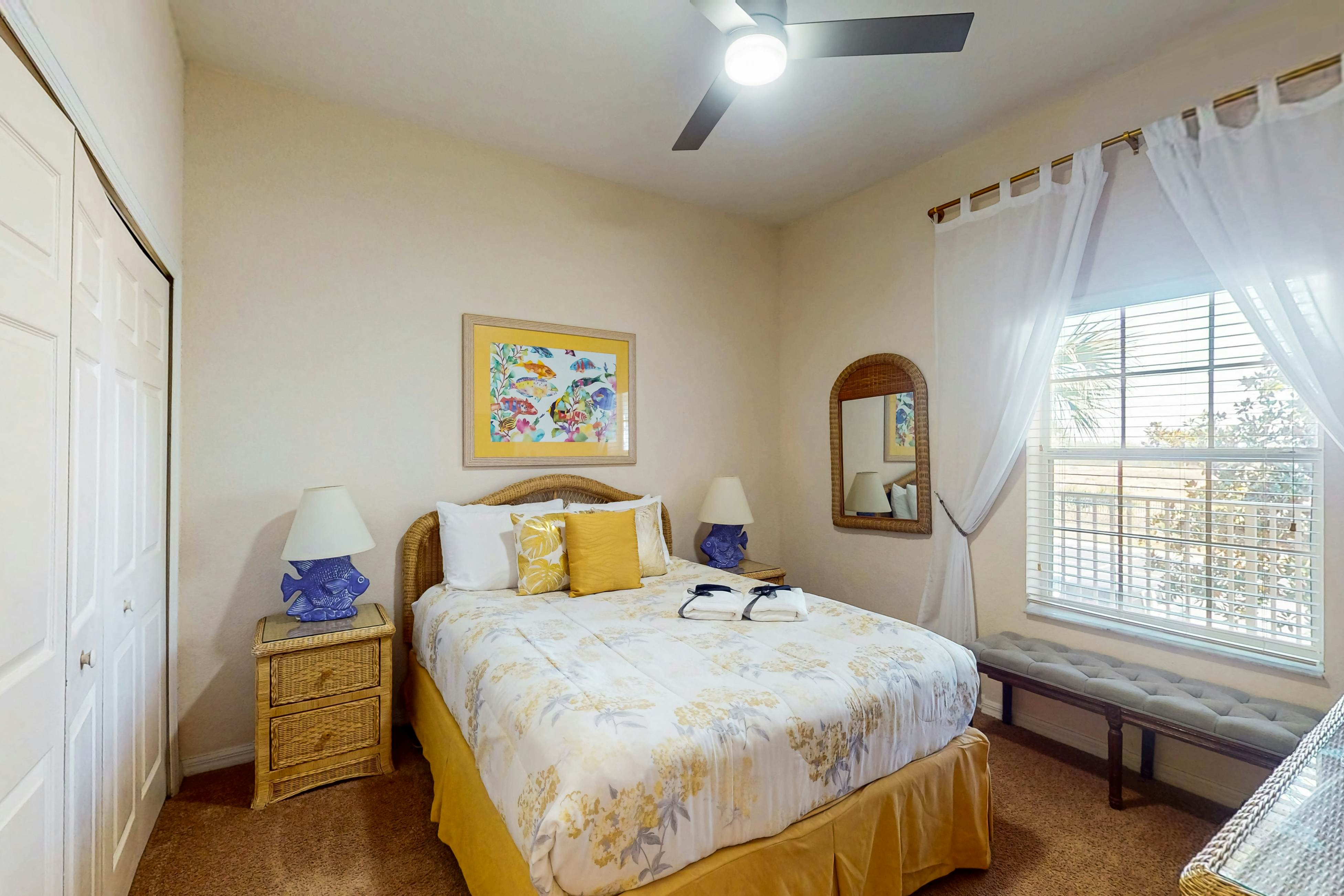 Lake View Condo w/Private Balcony