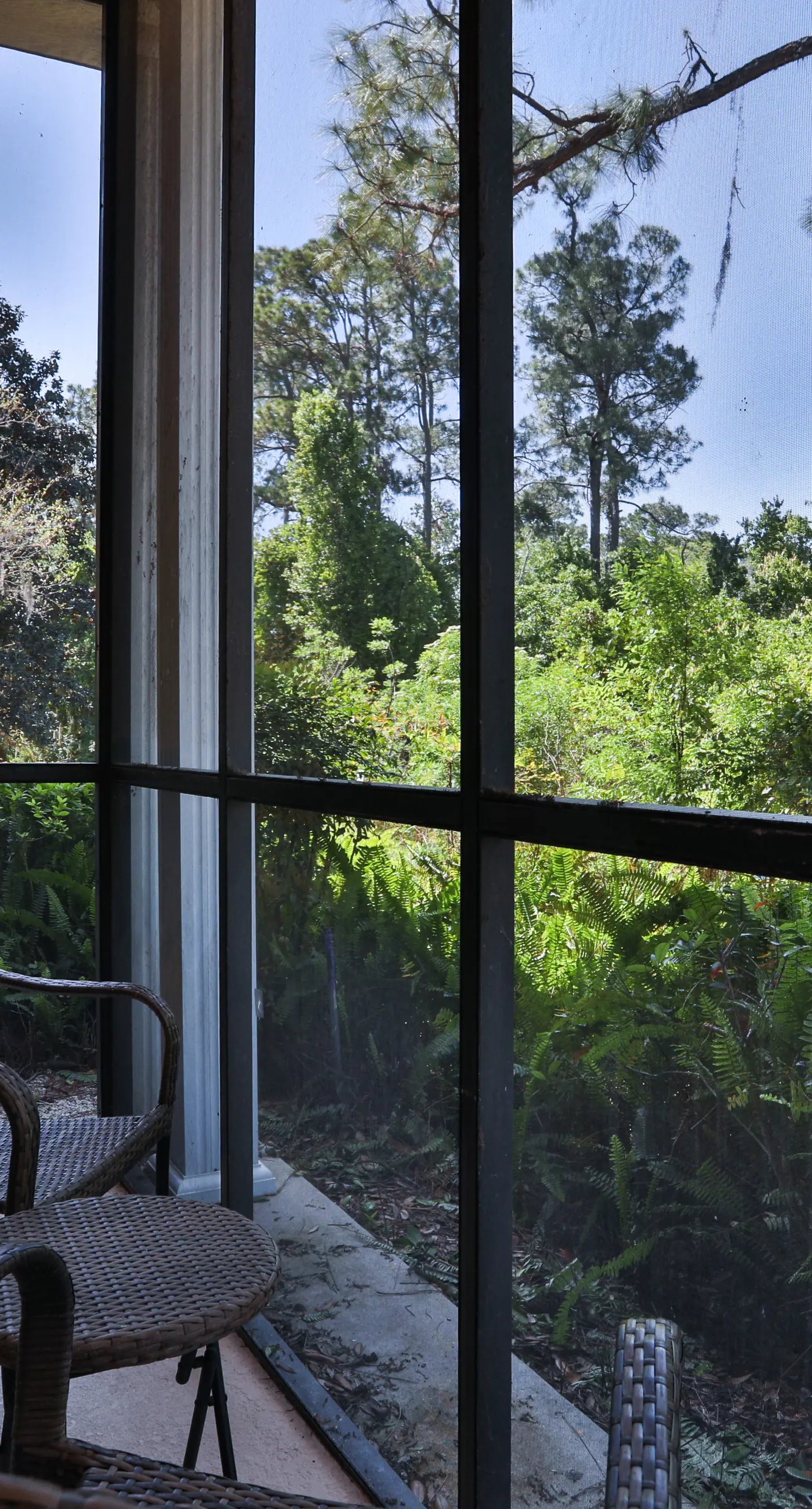 Exclusive 3BR with lakeview & 4 pools