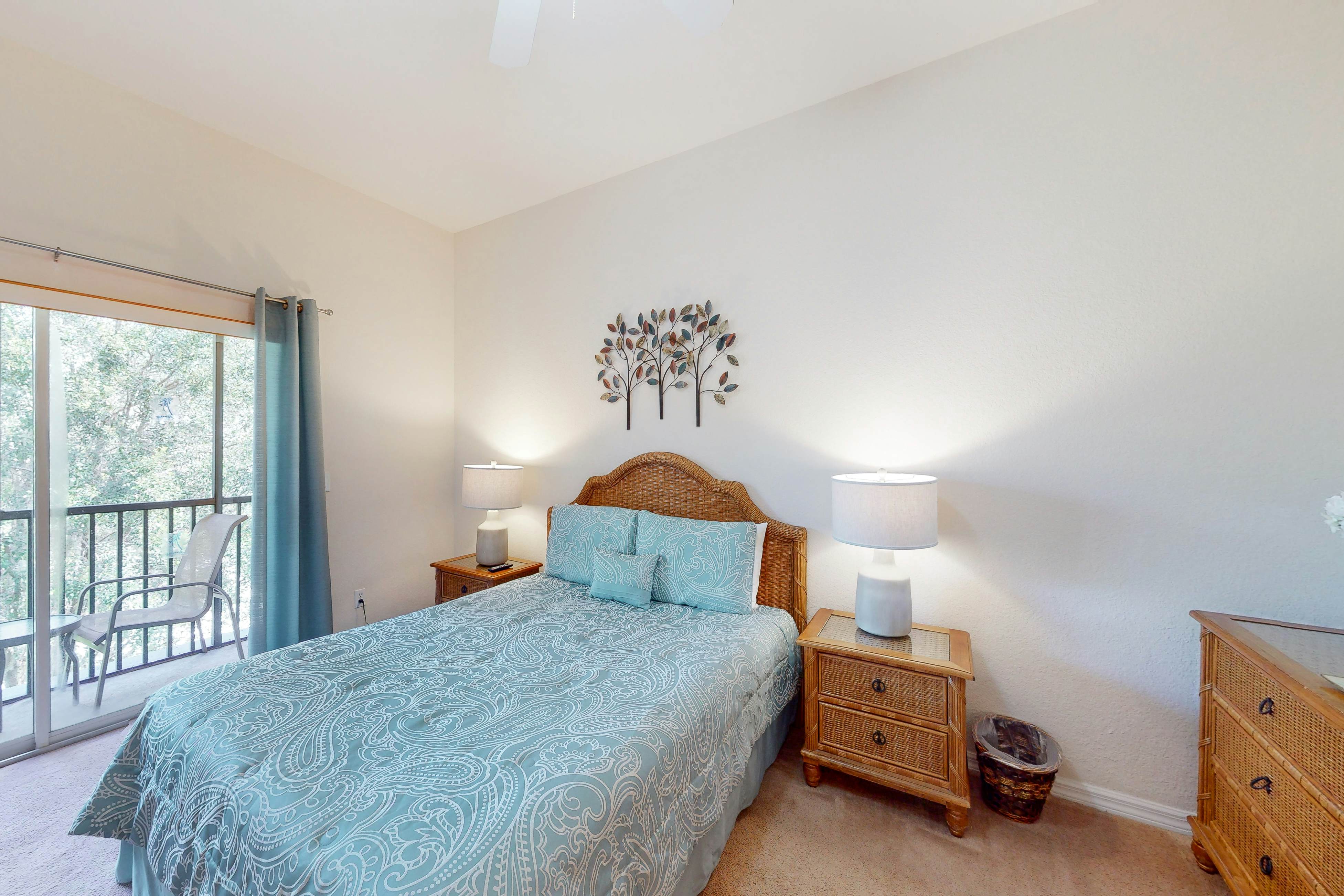 Bahama Bay Resort penthouse condo - lakefront, near Disney & other Orlando parks