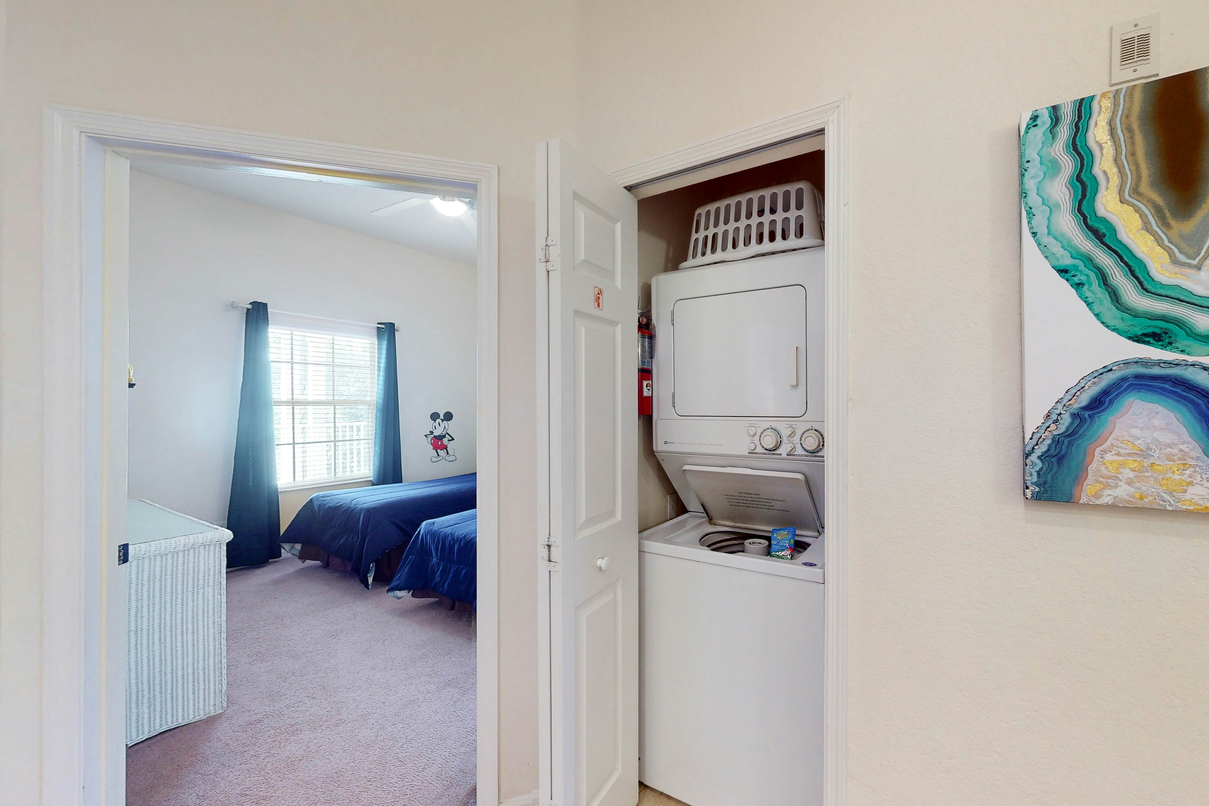 Bahama Bay Resort penthouse condo - lakefront, near Disney & other Orlando parks