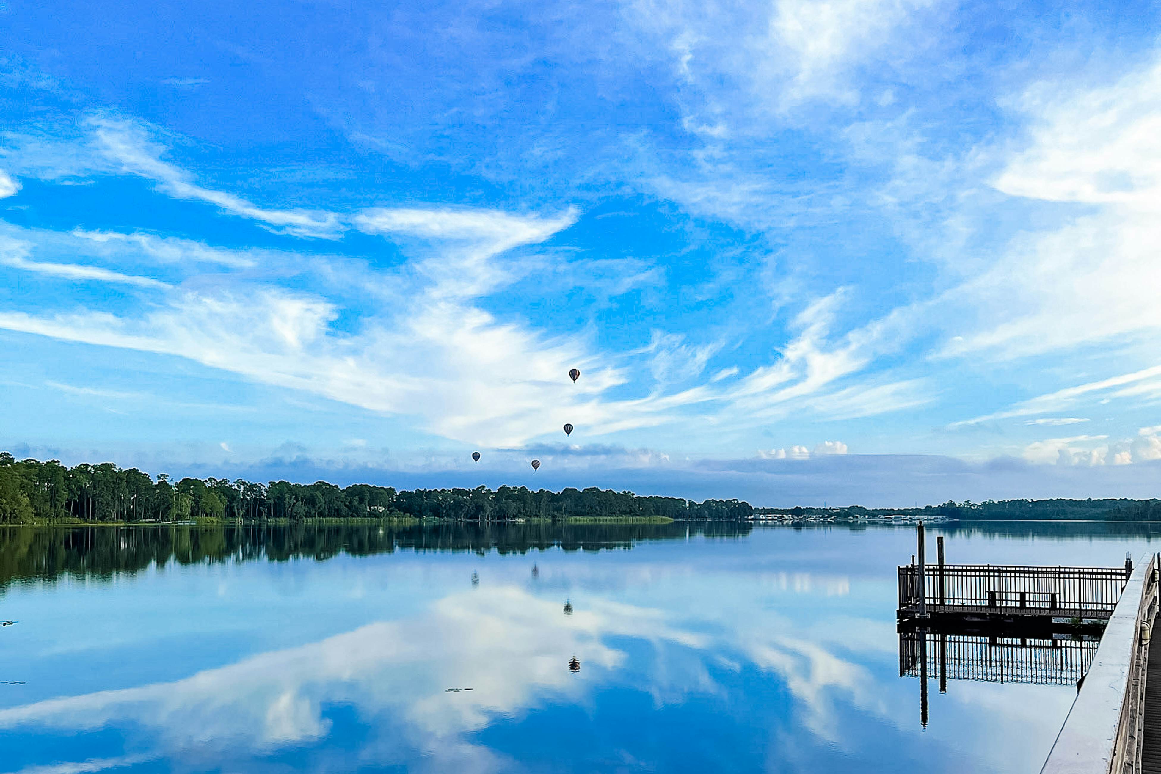 Bahama Bay Resort penthouse condo - lakefront, near Disney & other Orlando parks