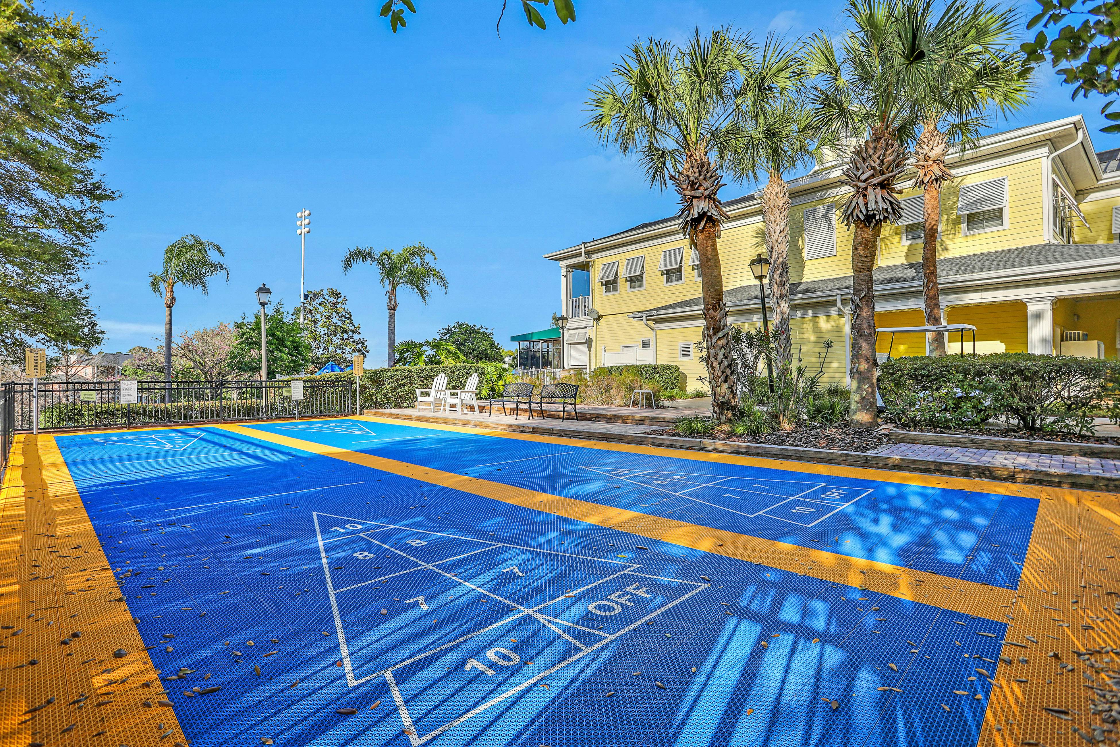 Bahama Bay Resort penthouse condo - lakefront, near Disney & other Orlando parks