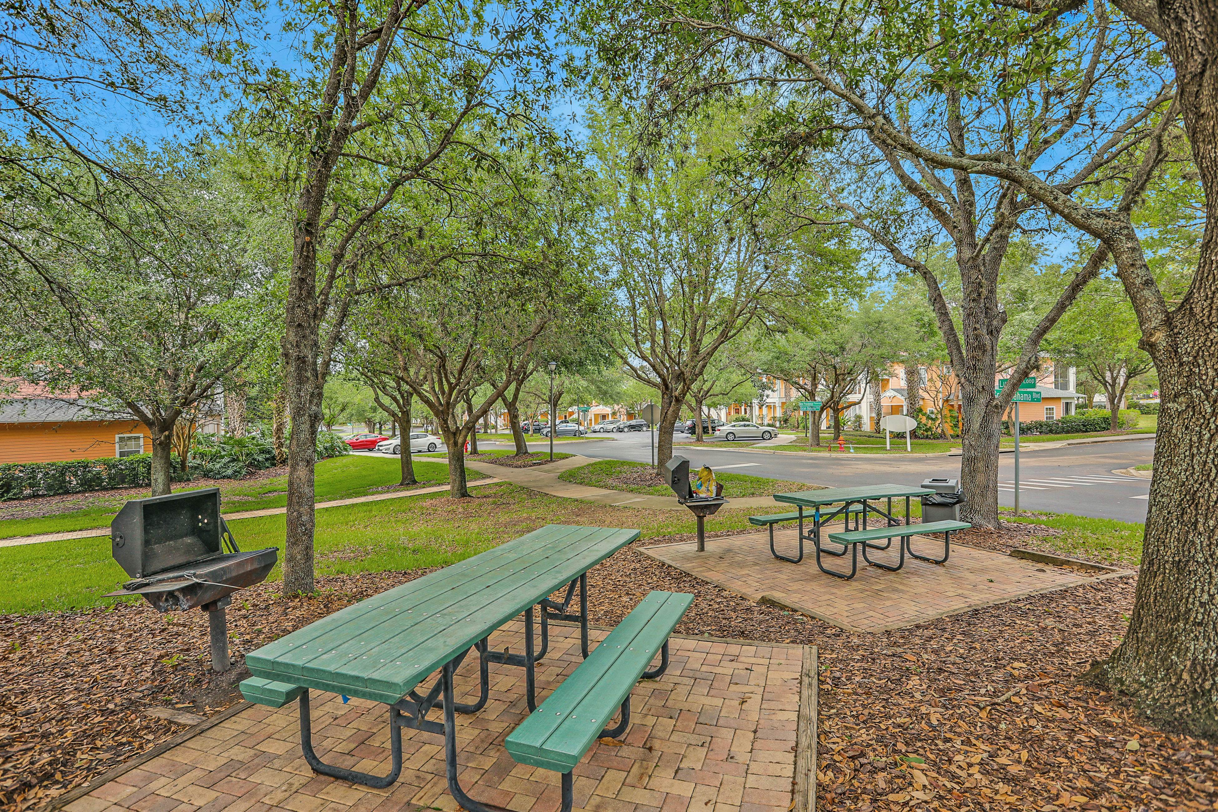 Bahama Bay Resort penthouse condo - lakefront, near Disney & other Orlando parks