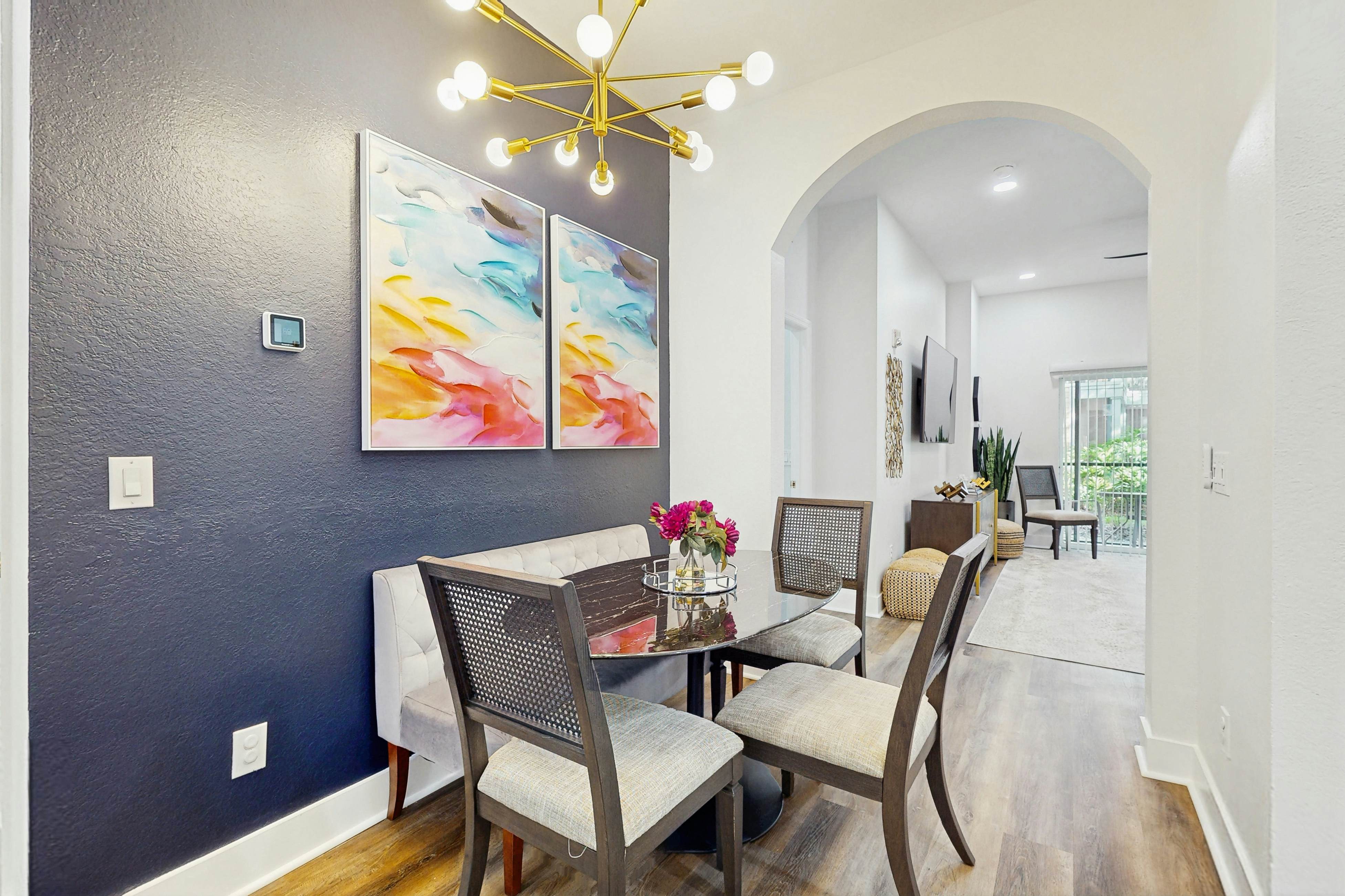 Charming Condo - 1st floor w/ pools, hot tub, beach, & fitness center