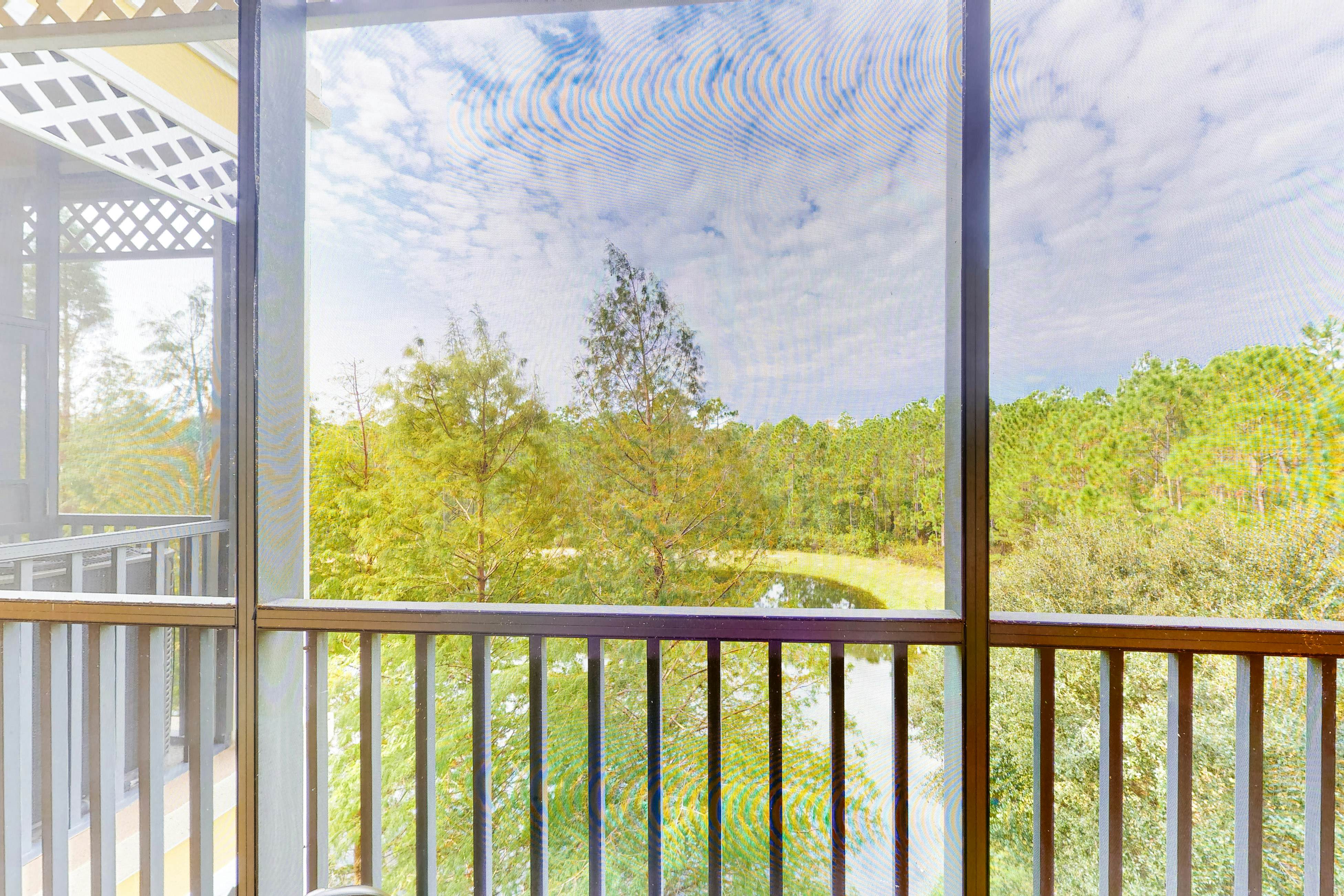 Fourth Floor Condo w/ Shared Pools, Hot Tub, Central AC - Near Theme Parks