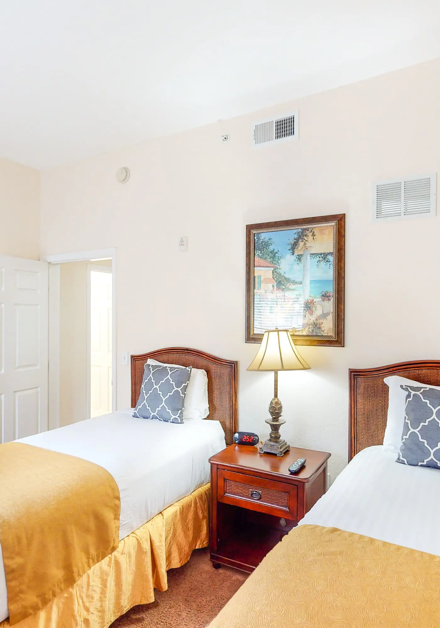 1st floor condo w/ sauna, shared pools, patio, limited-mobility access, gym