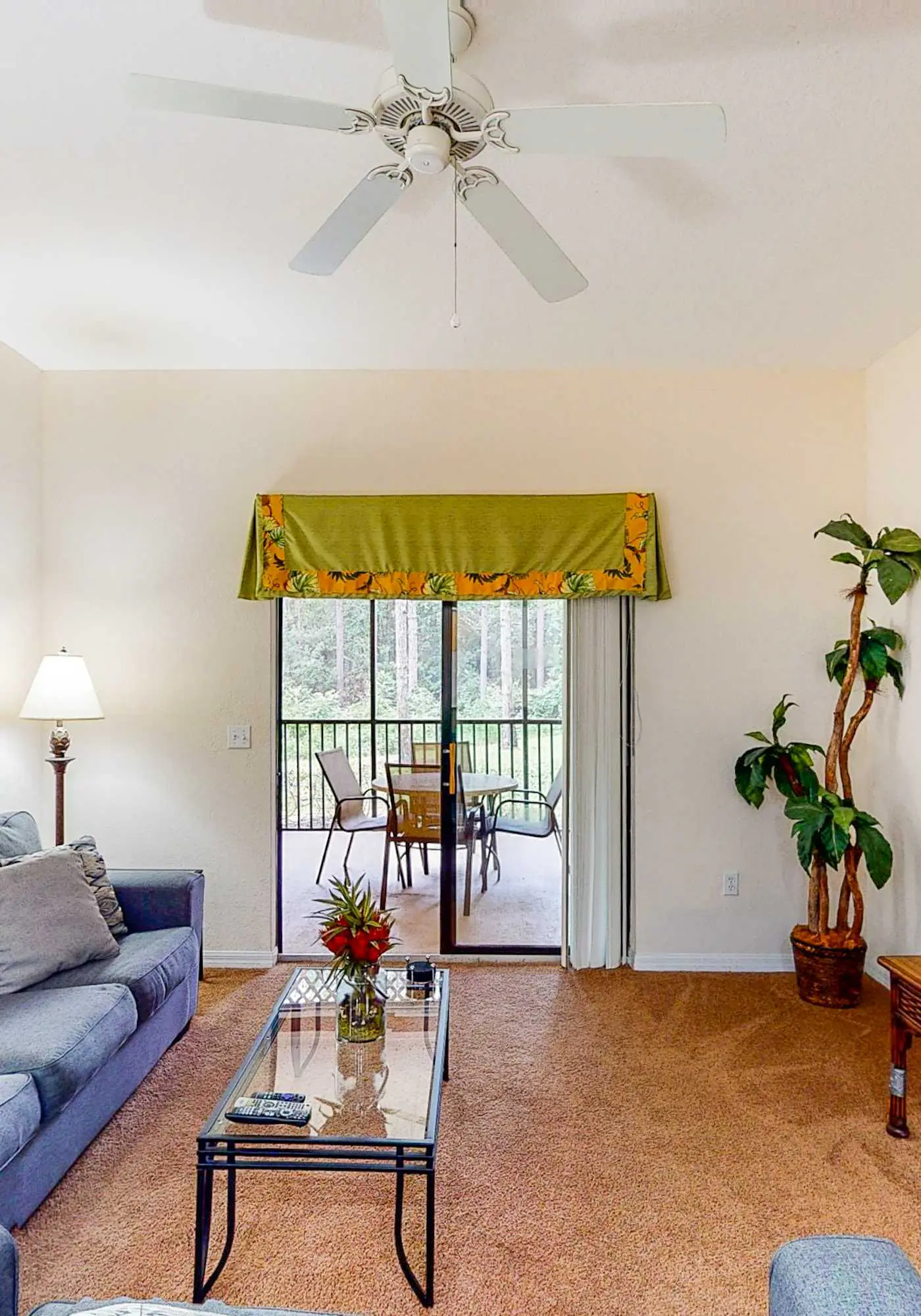 1st floor condo w/ sauna, shared pools, patio, limited-mobility access, gym