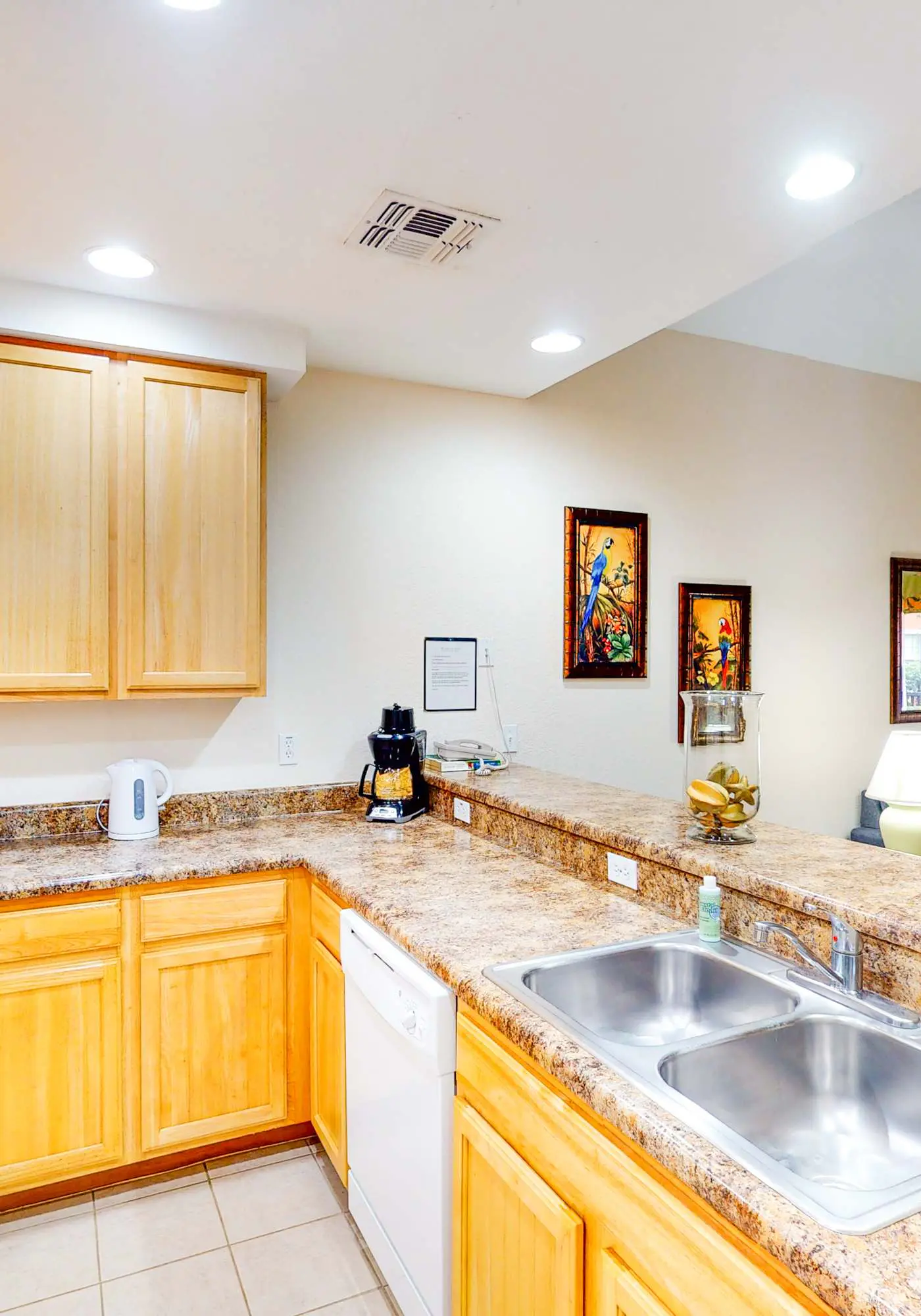 1st floor condo w/ sauna, shared pools, patio, limited-mobility access, gym