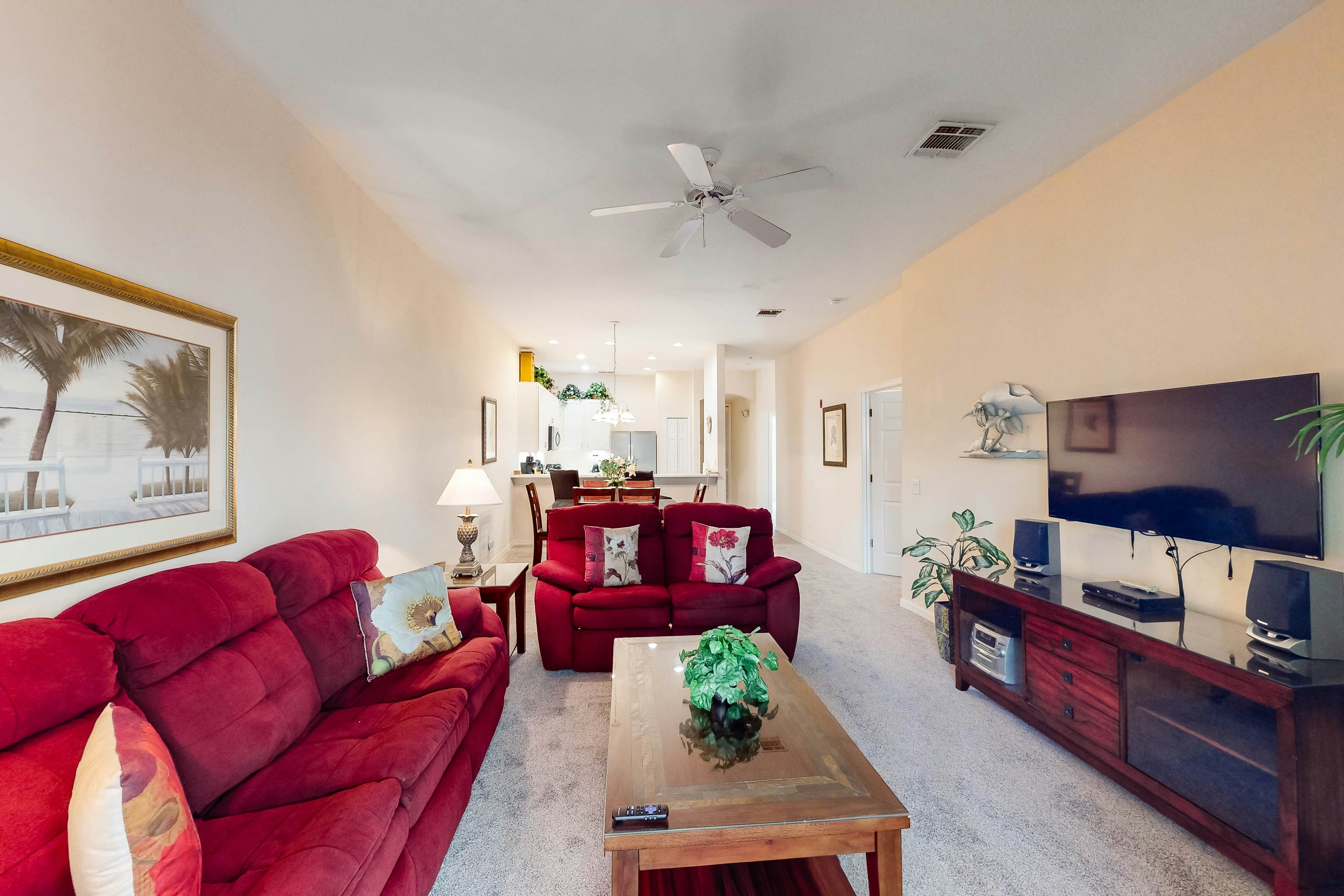 2nd floor condo near theme parks, restaurant, basketball court, balcony, gym