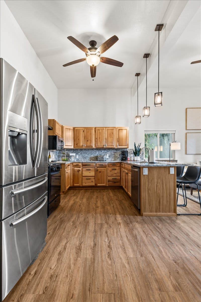 DeJa View - Lower Unit