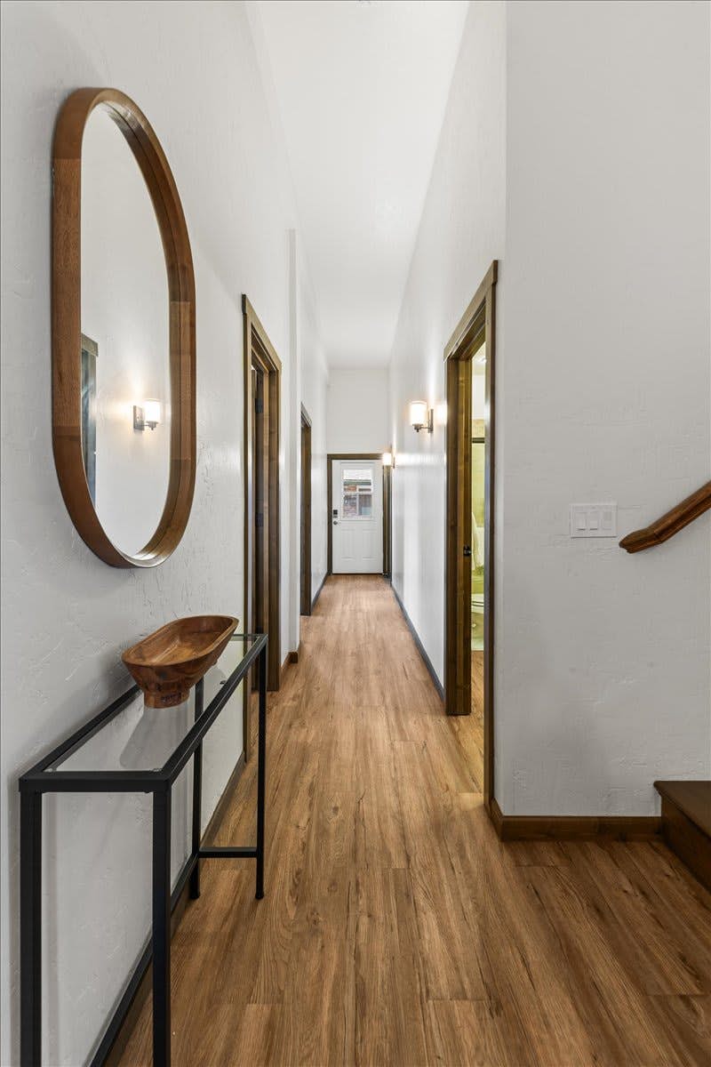 DeJa View - Lower Unit