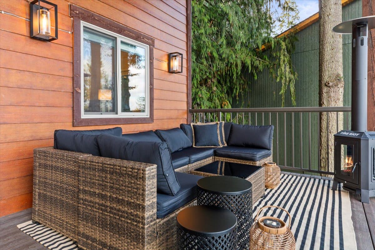 DeJa View - Lower Unit