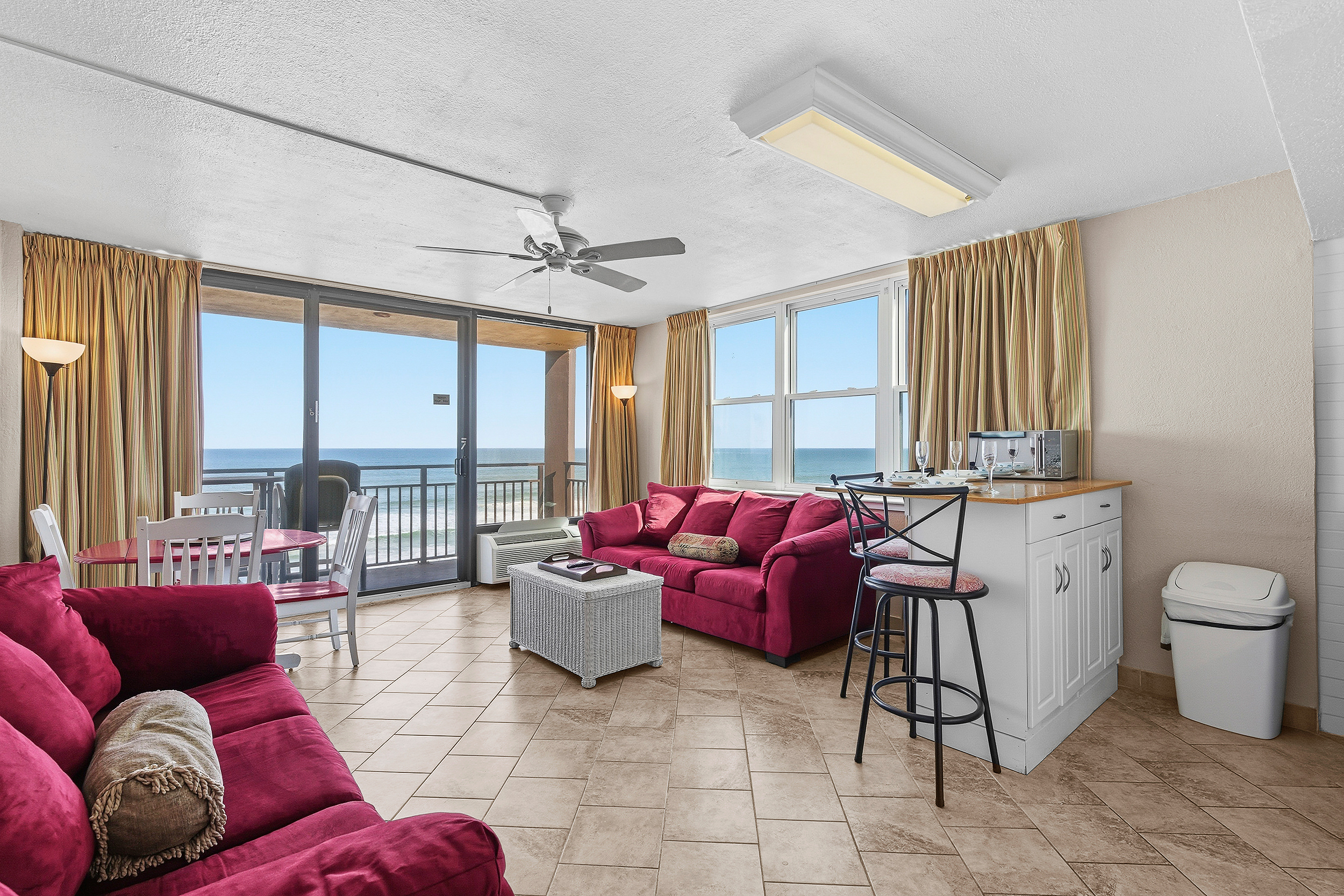 Oceanfront Resort Condo with Pools, Tiki Bar & Stunning Sunrise Views