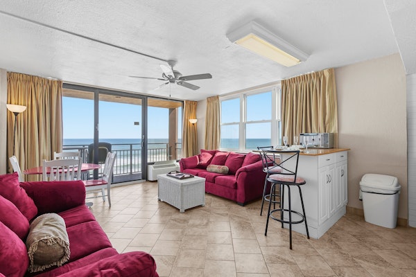 Oceanfront Resort Condo with Pools, Tiki Bar & Stunning Sunrise Views