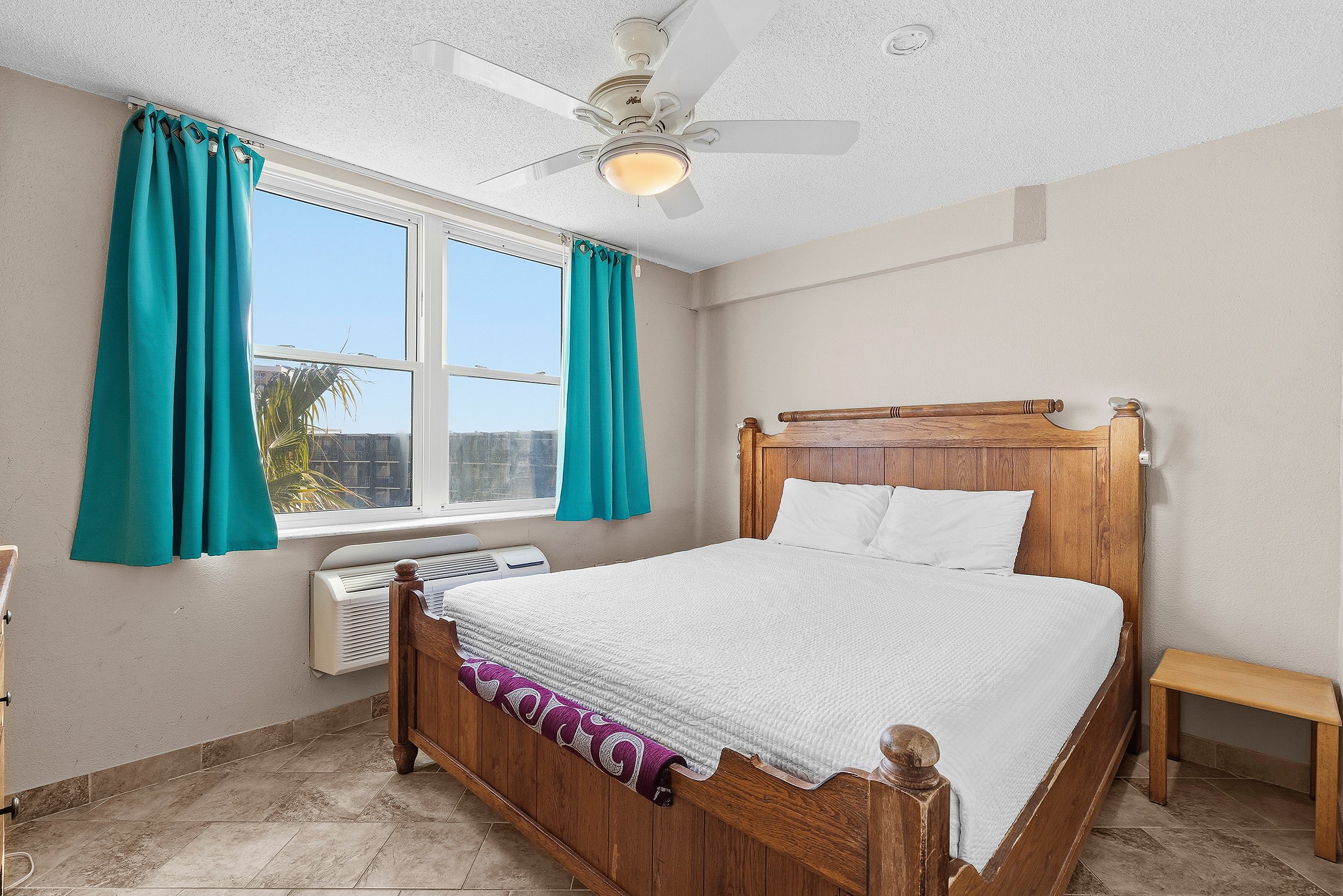 Oceanfront Resort Condo with Pools, Tiki Bar & Stunning Sunrise Views