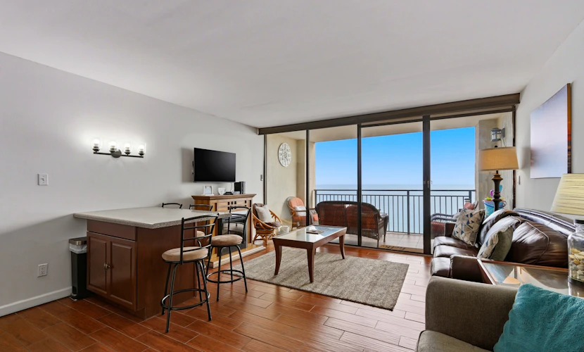 Incredible Oceanfront 1 BR Condo- Breathtaking Views- Ocean Forest Plaza 2108