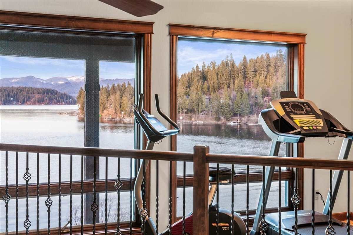 DeJa View - Upper Unit