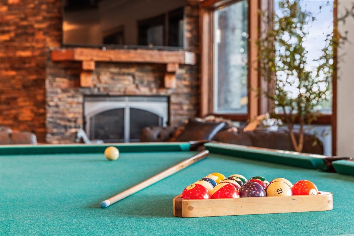 DeJa View - Upper Unit