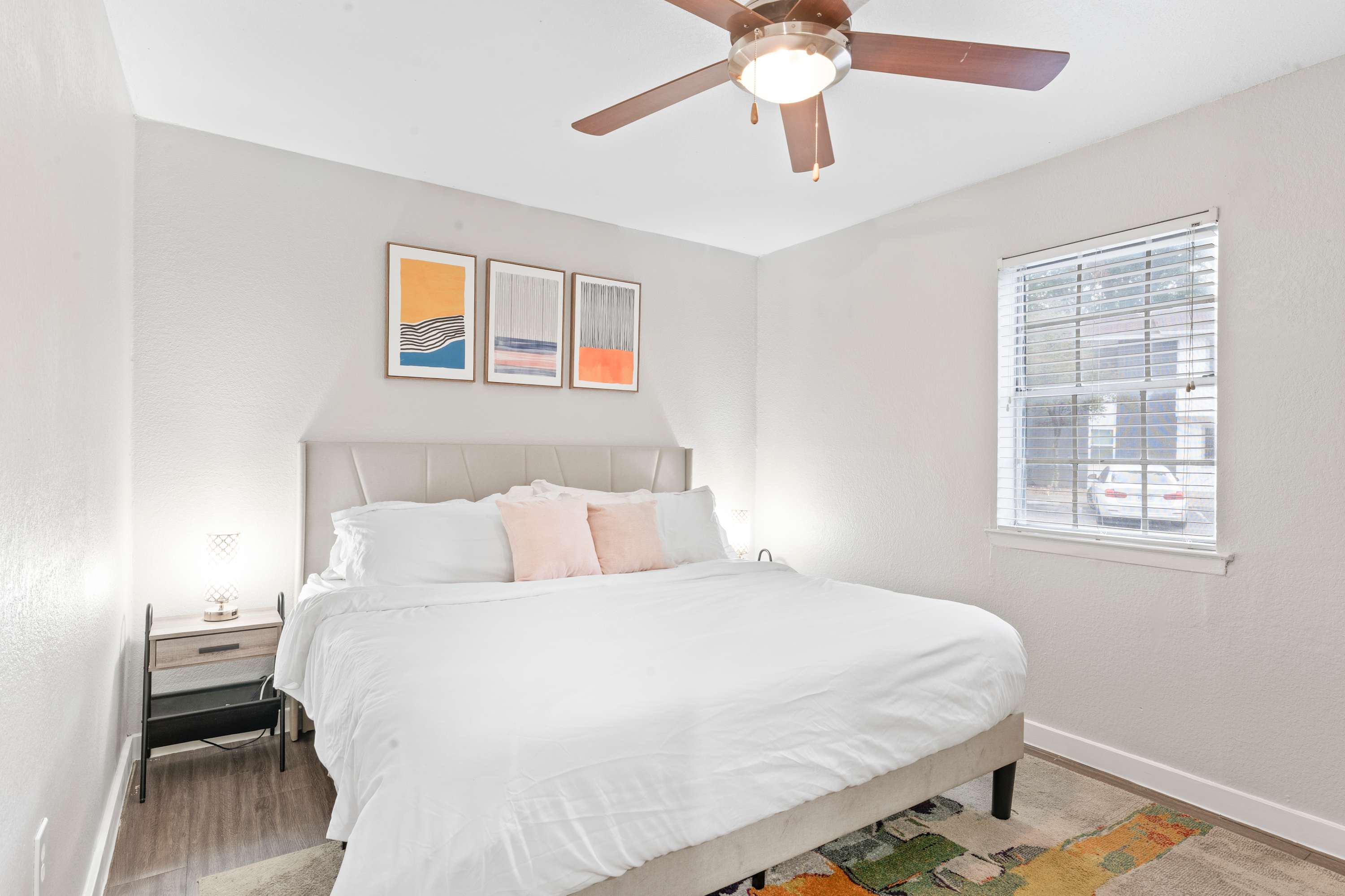 Spacious and Fun King Bed 2BR, 5 Min to DT w/ pool