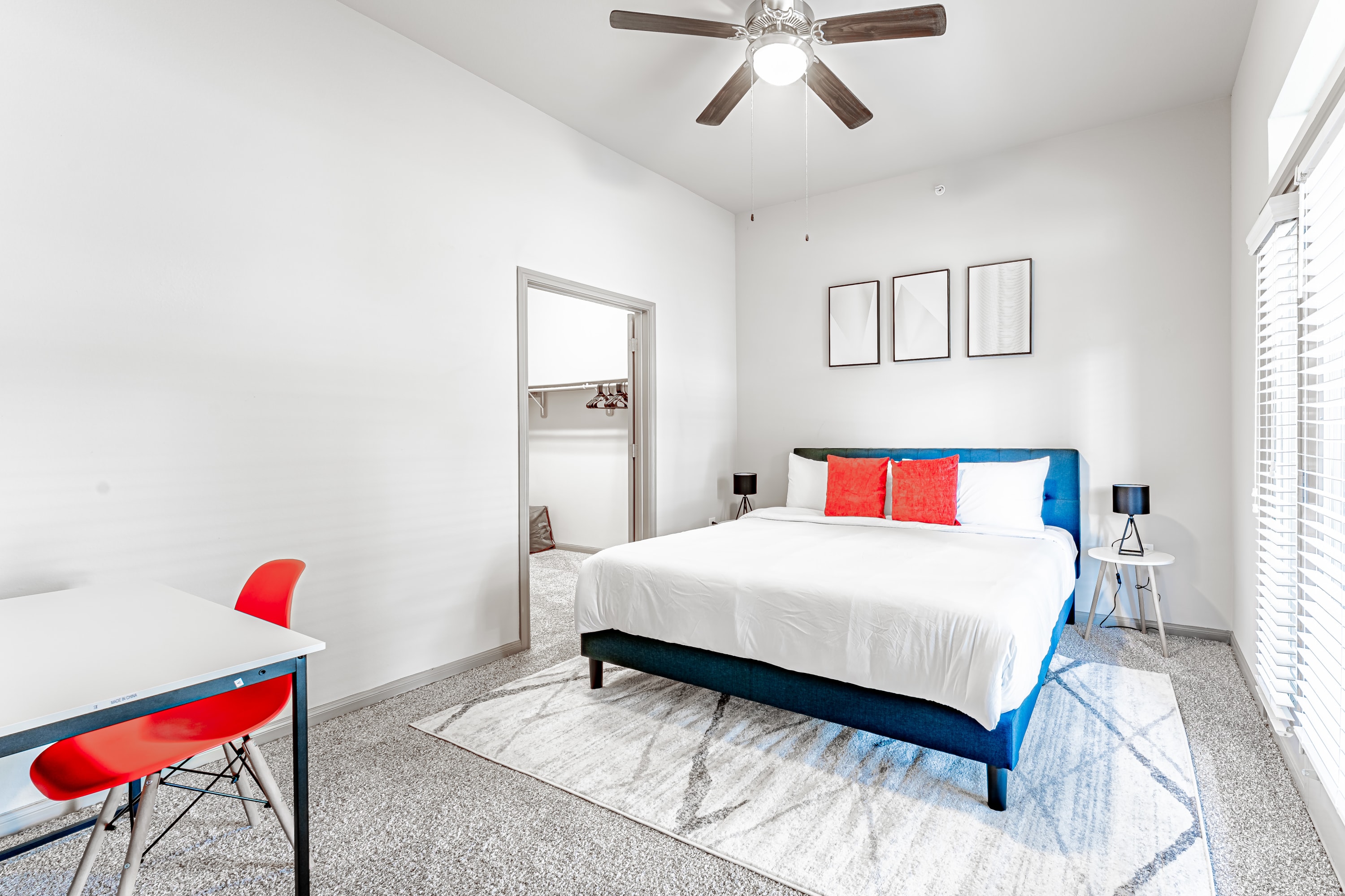 Spacious 2BR King Beds Suite, 8 Min to Downtown