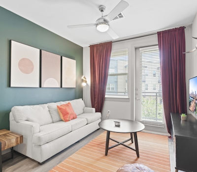 Serene 1BR luxe suite close to DT w/ fast WiFi gym