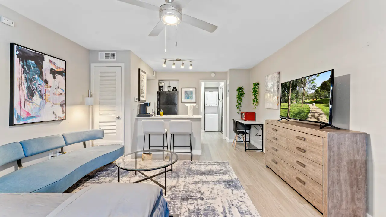 Curated visual reference: Fresh Look at Efficiency Studio Close To Downtown And Domain