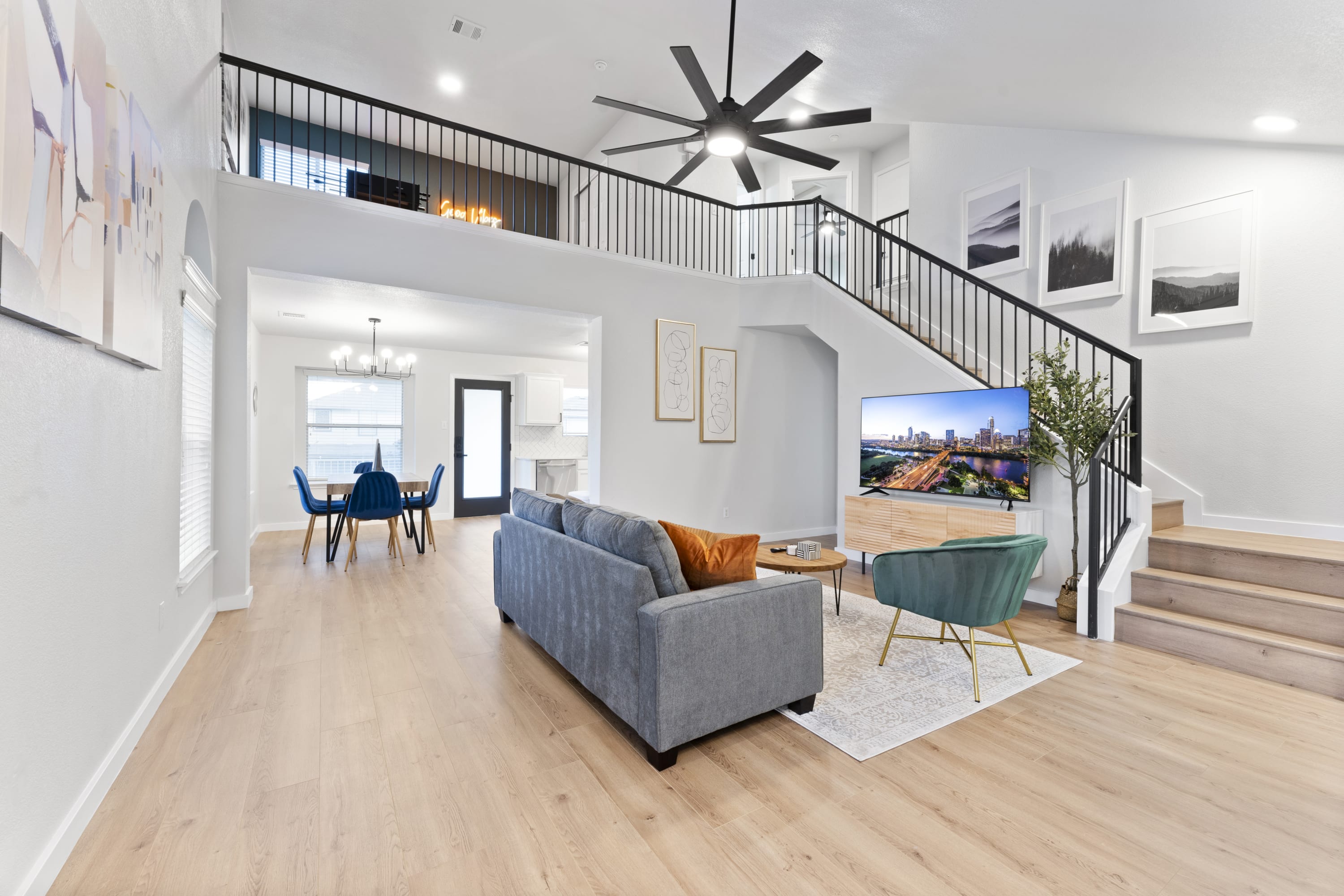 Remote Work Friendly | King Beds | Fast WiFi | 3BR