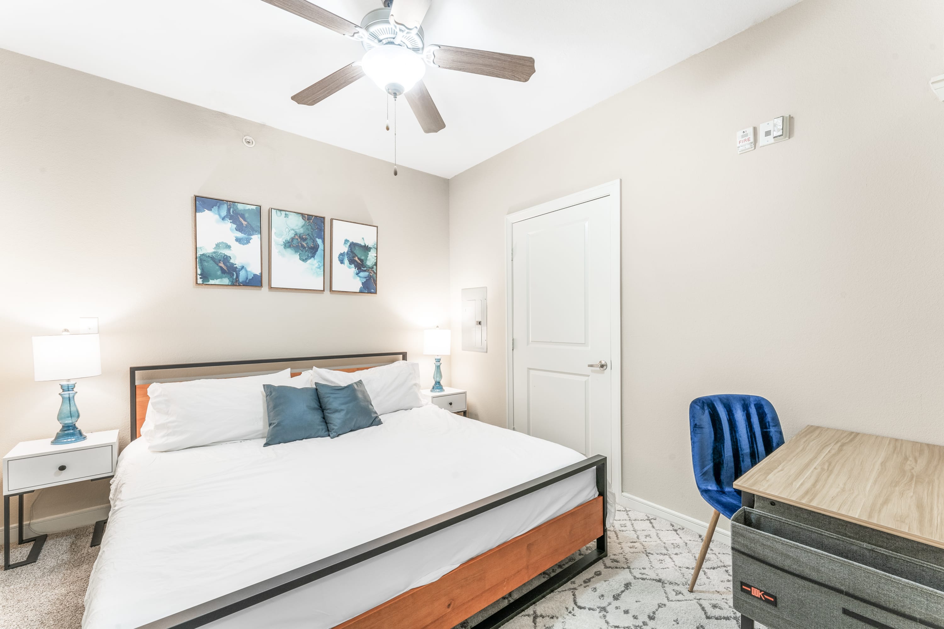 Fun SoCo 1BR King Suite w/ GymPickleballLaundry