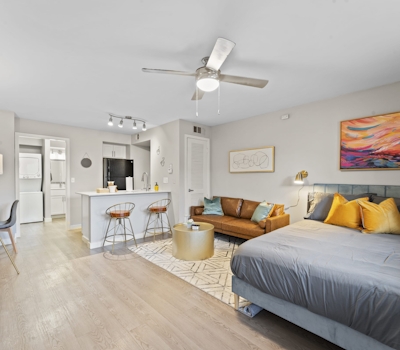 Economy studio stay near DT and Domain