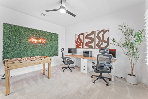 Close to CotA & Downtown | Spacious & Luxe | 4BR