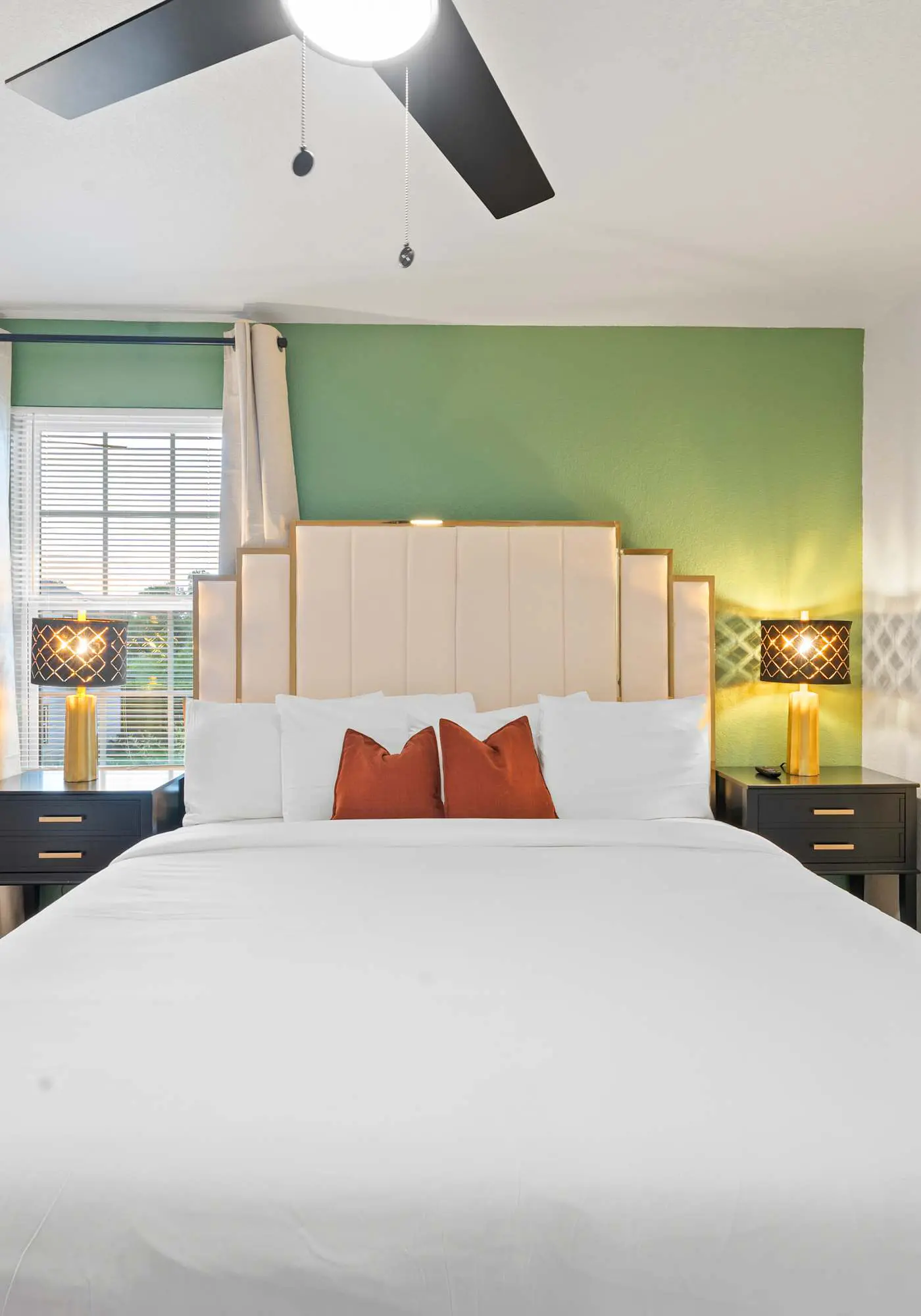 NRG MedCenter 2BD/2.5BA w FencedYard & WasherDryer