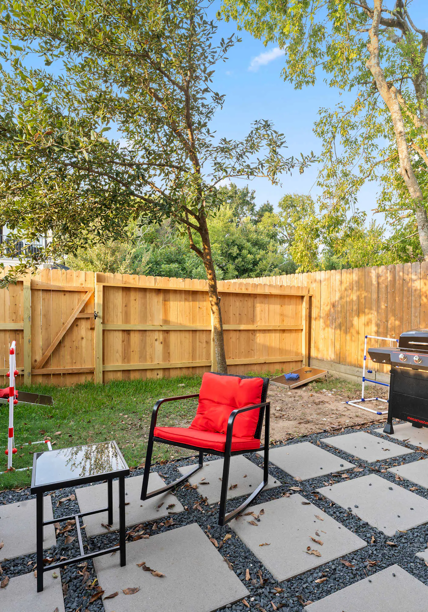 NRG MedCenter 2BD/2.5BA w FencedYard & King Bed