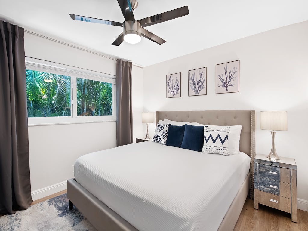 ~ Prime Location ~ Heated Pool ~ 9 Minute Walk to Beach + Nightlife ~ Great Neighborhood!