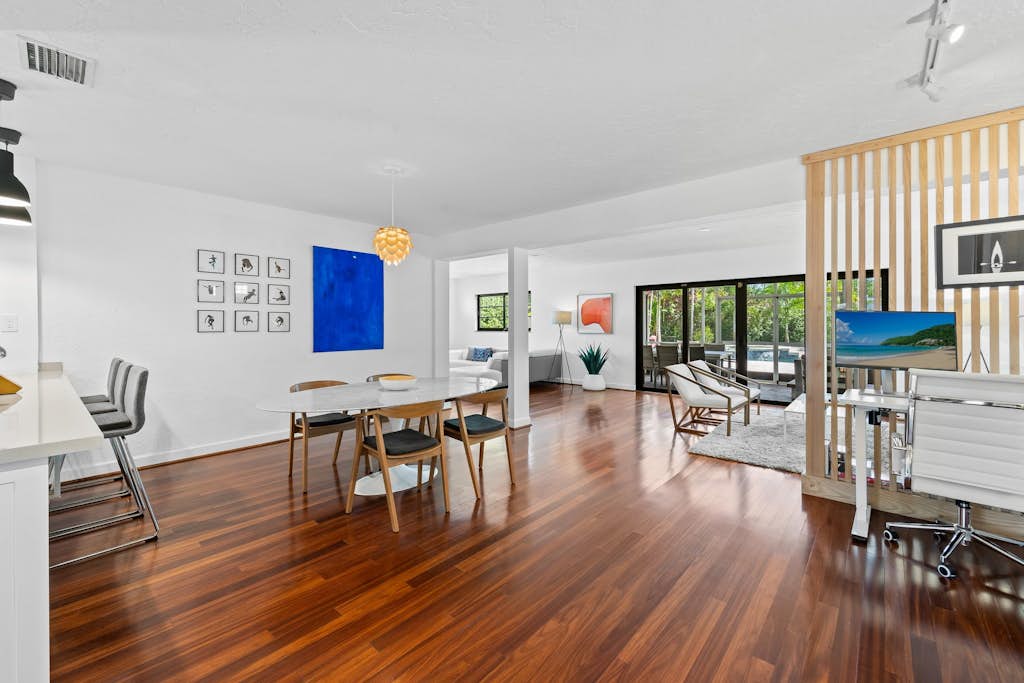 Fort Lauderdale~Saltwater Pool~Near Beach~Spacious