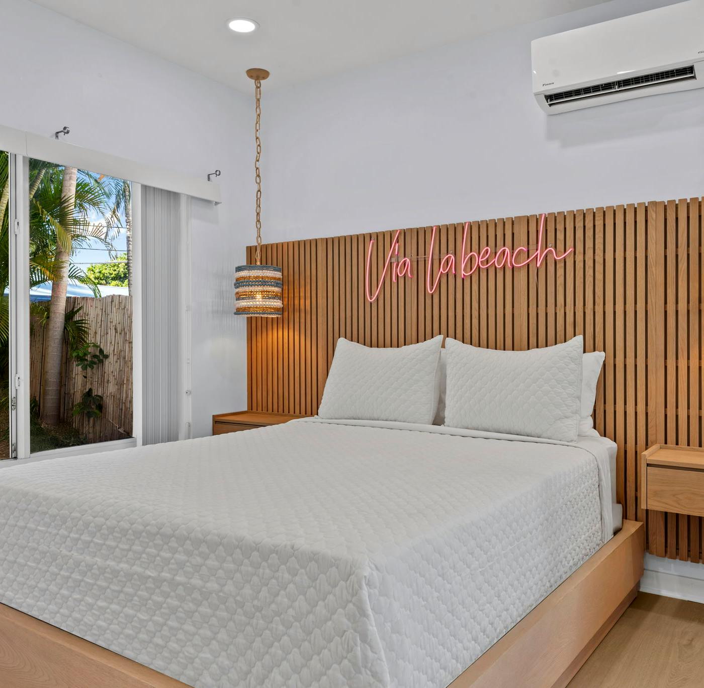 Liza Marie By The Sea - Studio