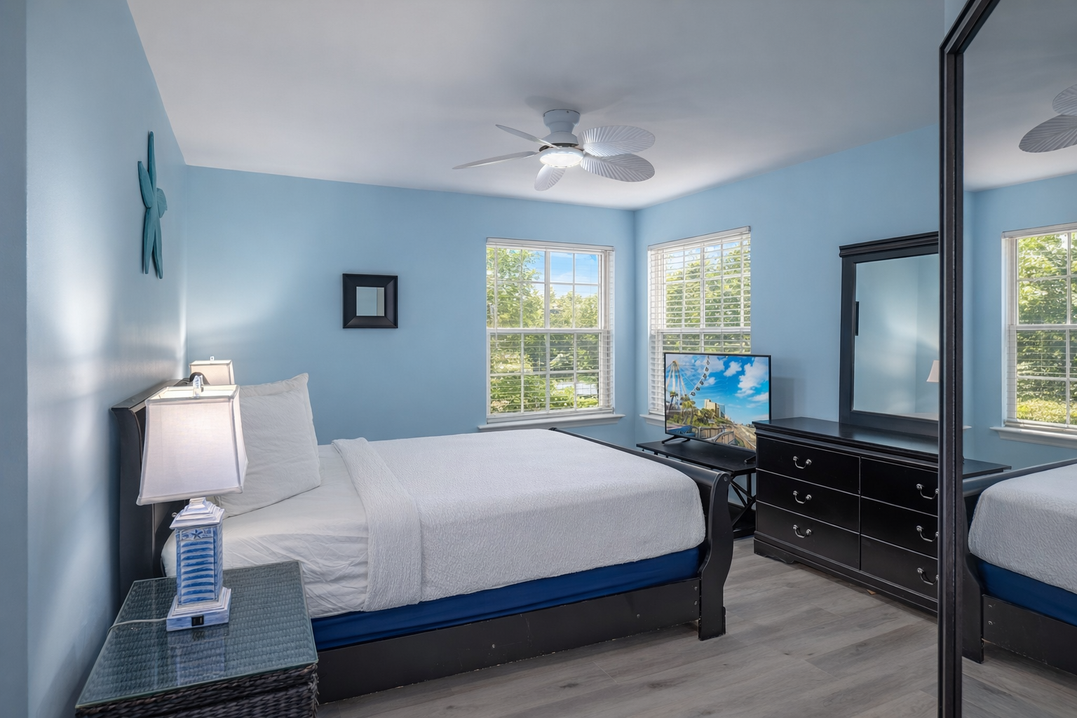 Fully Remodeled 3BR for 8! South Bay East Unit H