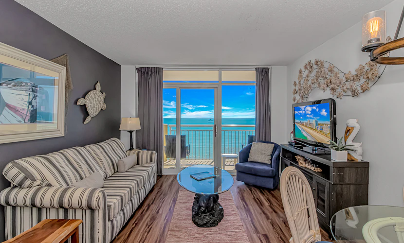 Stunning Oceanfront 1 BR Condo-Bay Watch 1835