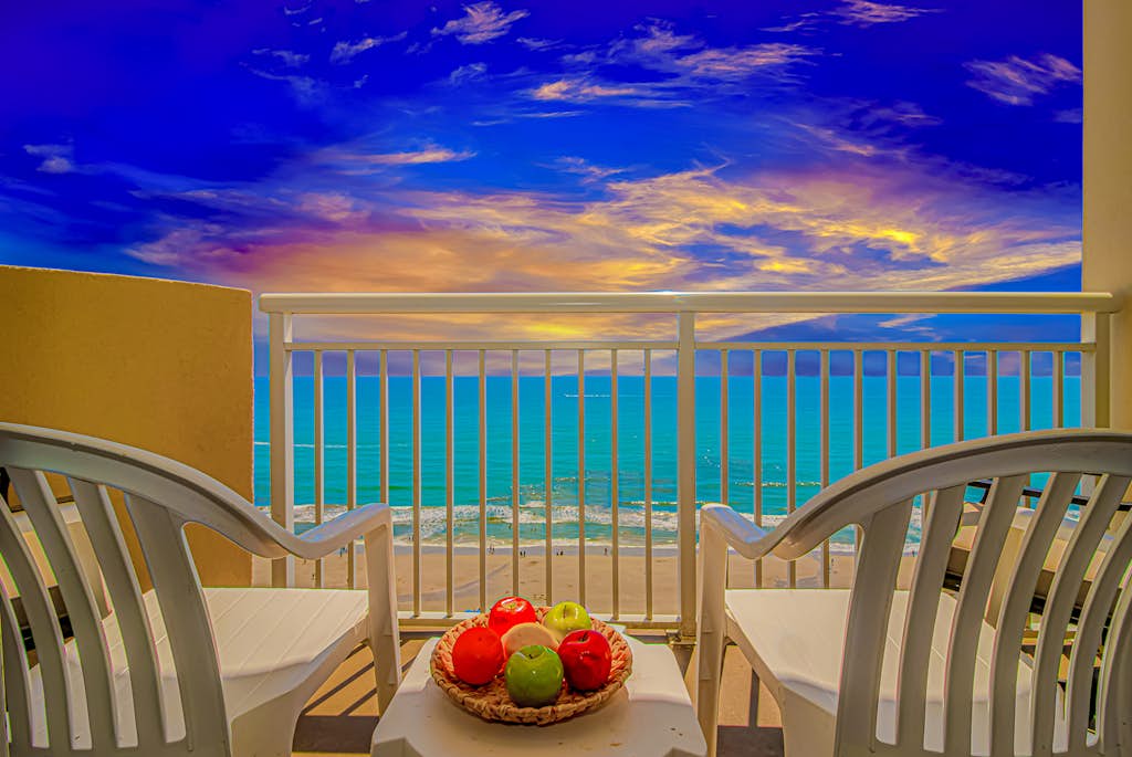 Stunning Oceanfront 1 BR Condo-Bay Watch 1835