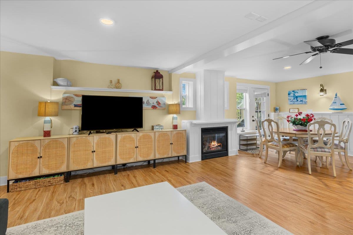 Family friendly home with game room, hot tub, steps to ocean