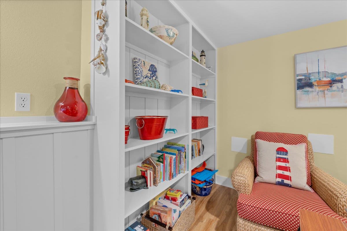 Family friendly home with game room, hot tub, steps to ocean