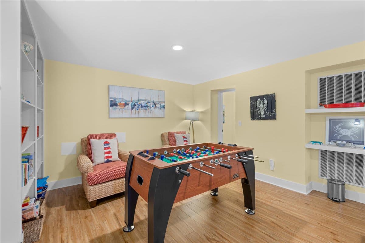 Family friendly home with game room, hot tub, steps to ocean