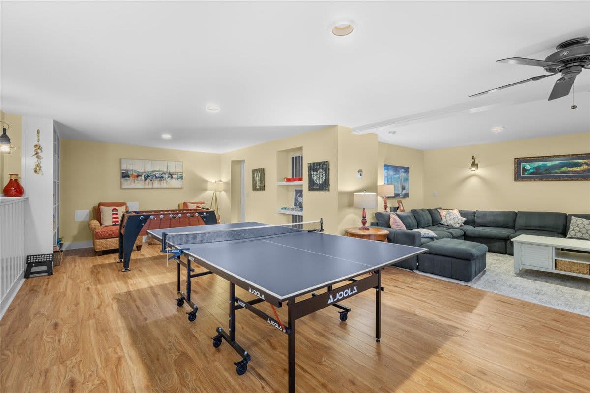 Family friendly home with game room, hot tub, steps to ocean